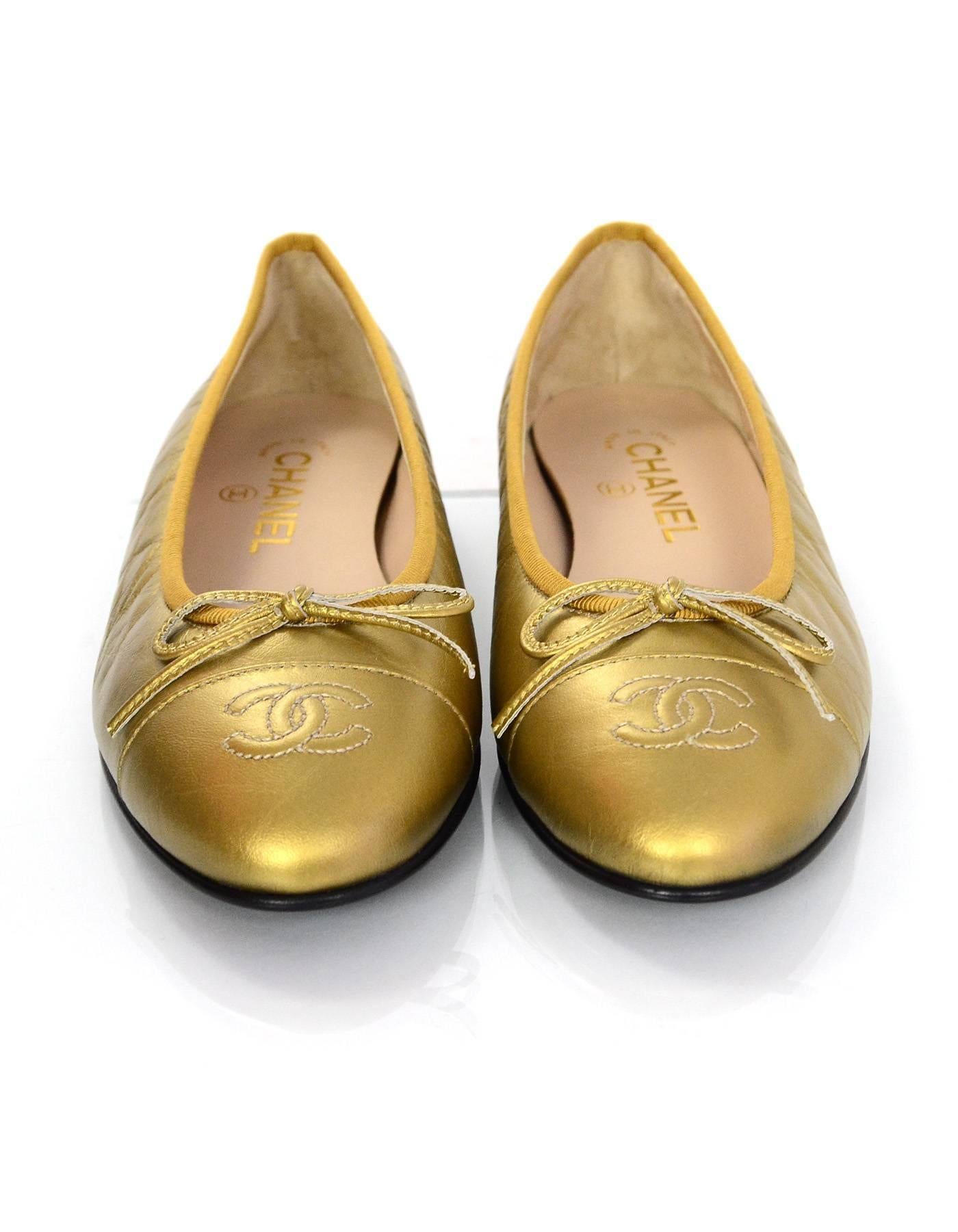 Chanel NEW IN BOX Gold Leather Ballet Flats Sz 37 In Excellent Condition In New York, NY