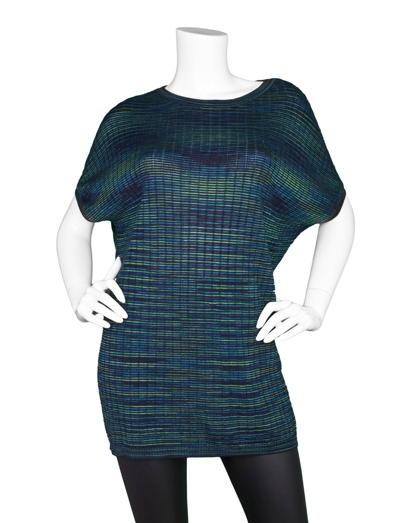 M Missoni Green and Navy Top Sz IT50

Made In: Italy
Color: Green, navy
Lining: None
Closure/Opening: Pull over
Exterior Pockets: None
Interior Pockets: None
Overall Condition: Excellent pre-owned condition
Marked Size: IT50 / US 14
Bust:
