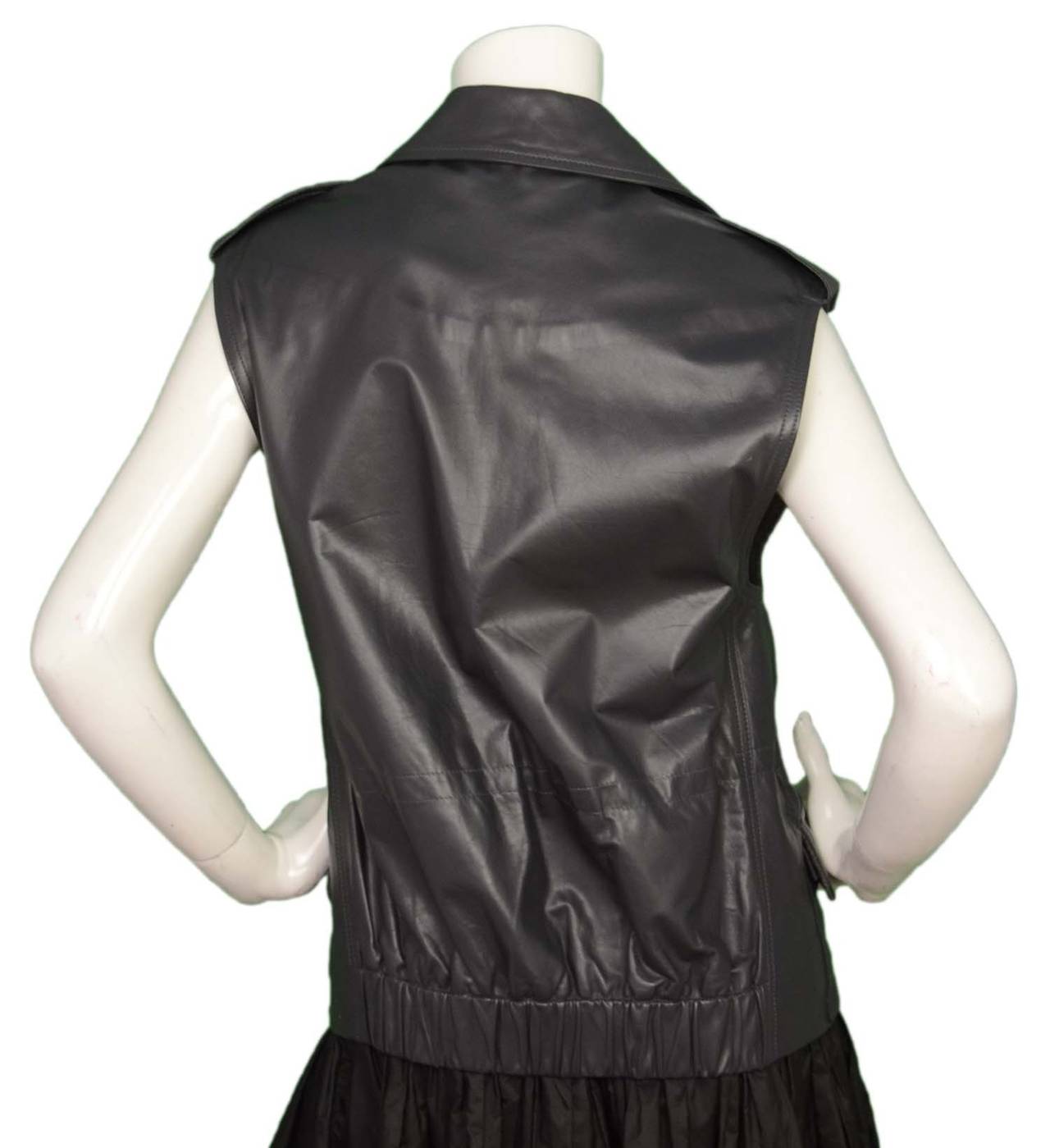 REED KRAKOFF Grey Leather Vest Jacket sz Medium In Excellent Condition In New York, NY