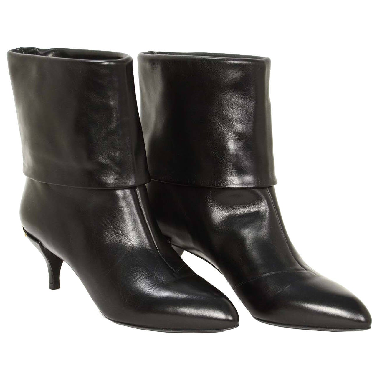 LOUIS VUITTON Black Leather Foldover Ankle Boot sz. 36.5
