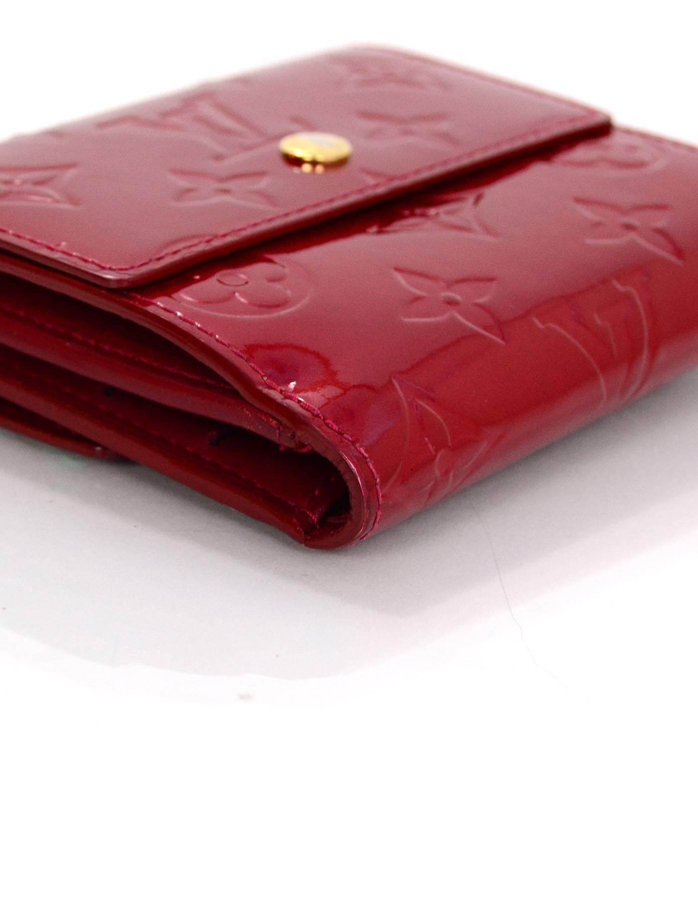 Louis Vuitton Red Pomme d'Amour Monogram Vernis Elise Wallet In Good Condition In New York, NY