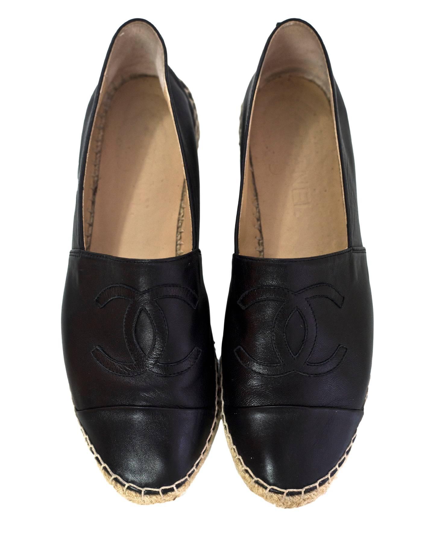 Chanel Black Leather CC Espadrilles Sz 37 with Box In Excellent Condition In New York, NY