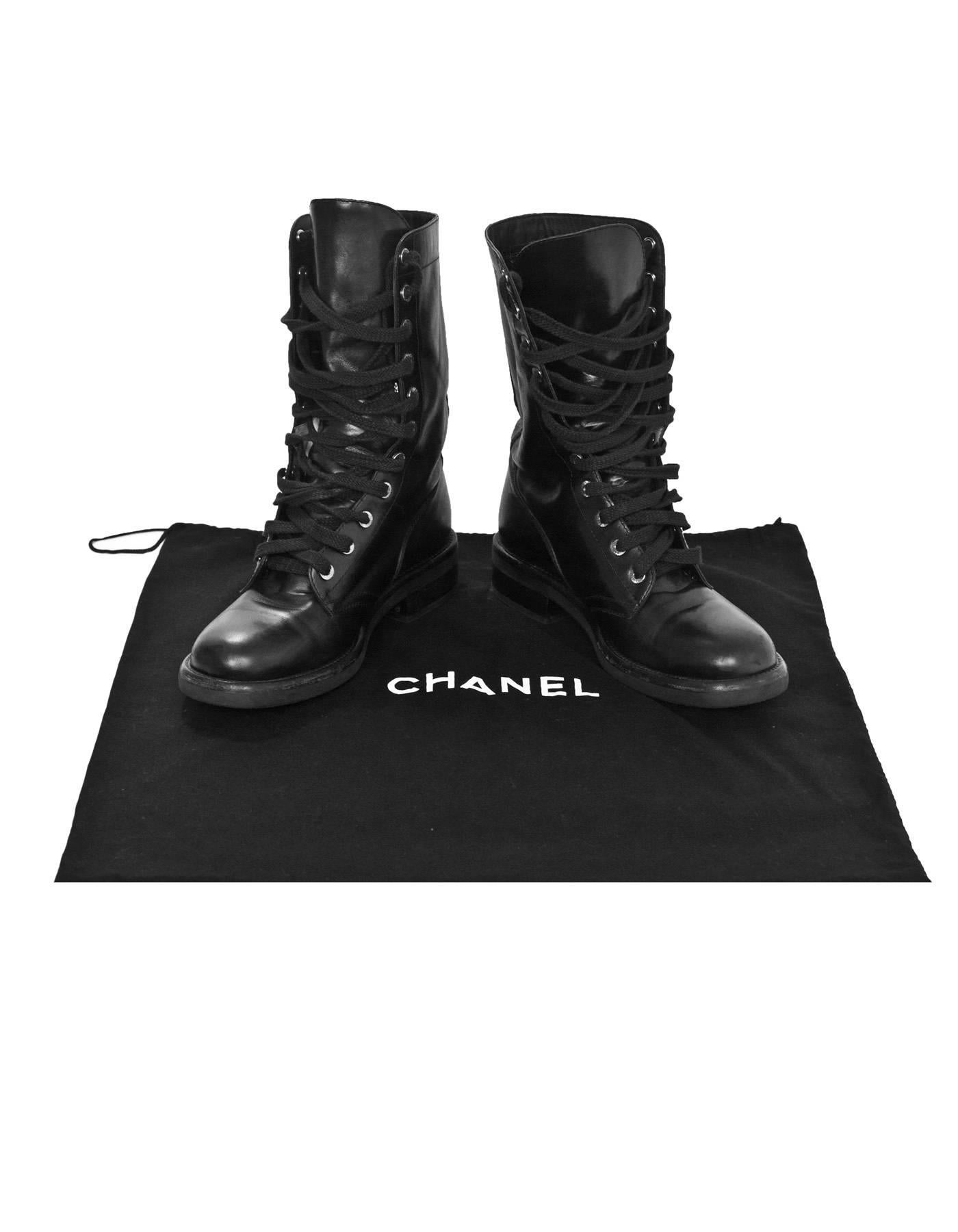 Chanel Paris Edinburgh Black Leather Lace Up Combat Boots Sz 40 In Excellent Condition In New York, NY