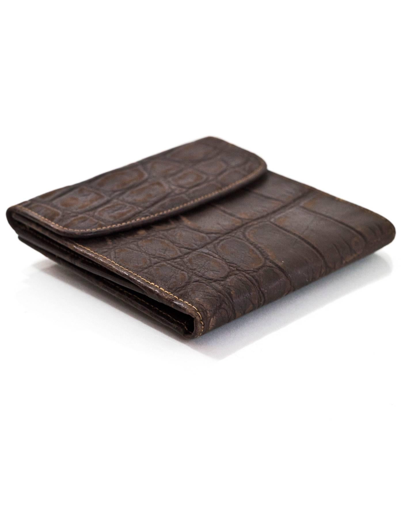 Fendi Vintage Brown Croc Embossed Distressed Leather Wallet In Excellent Condition In New York, NY