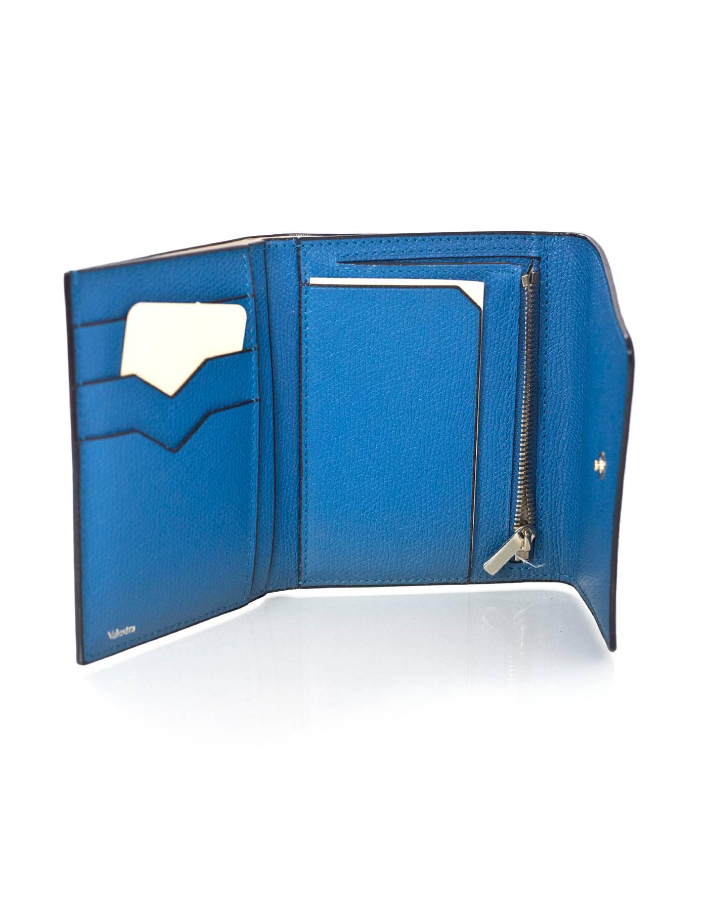 Valextra Blue Asymmetrical Grained Leather Wallet NIB rt. $795 In Excellent Condition In New York, NY