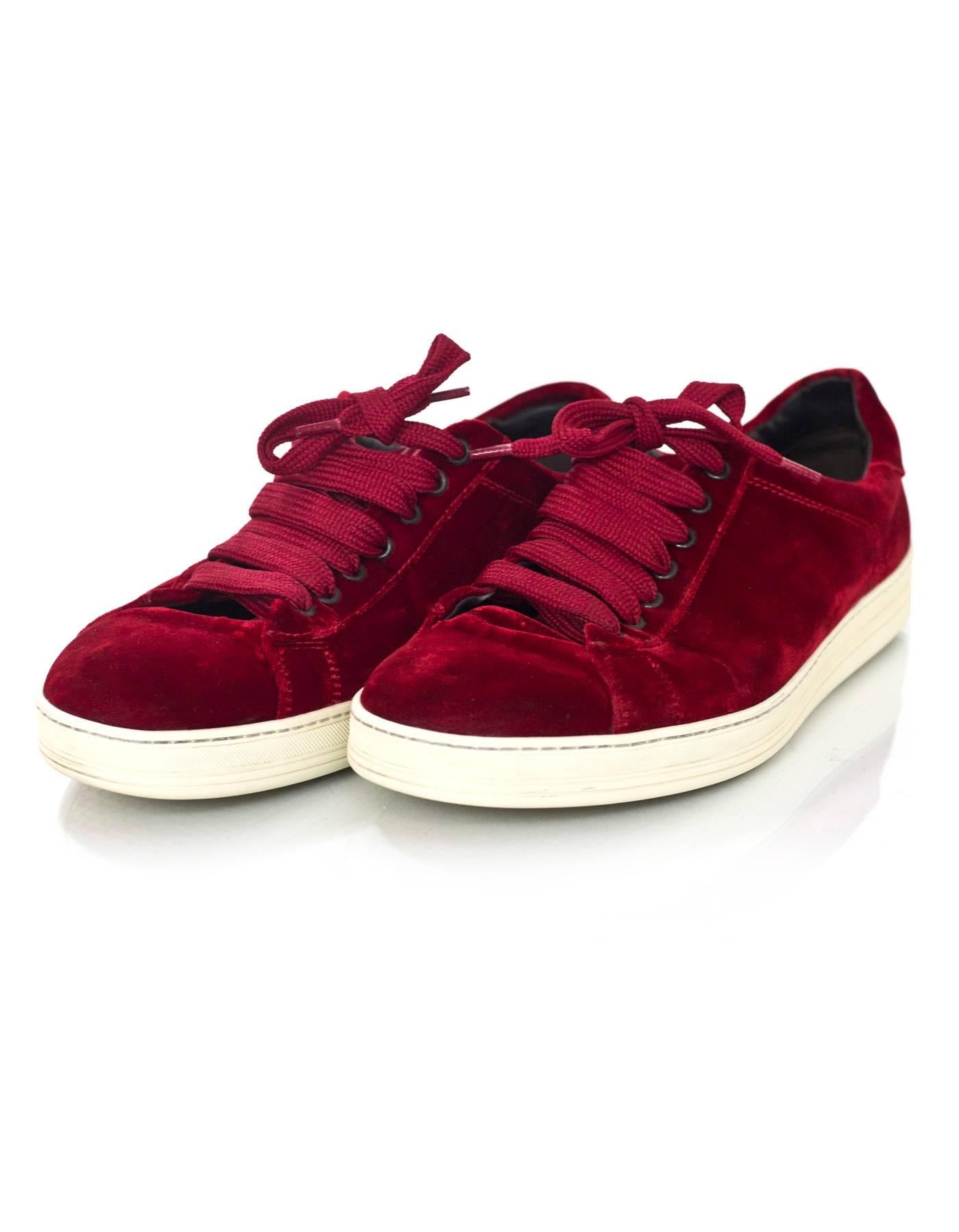 Tom Ford Men's Red Velvet Russell Sneakers Sz 10

Made In: Italy
Color: Red
Materials: Velvet, rubber
Closure: Lace tie
Retail Price: $790 + tax
Overall Condition: Excellent pre-owned condition with the exception of light creasing at velvet, wear at