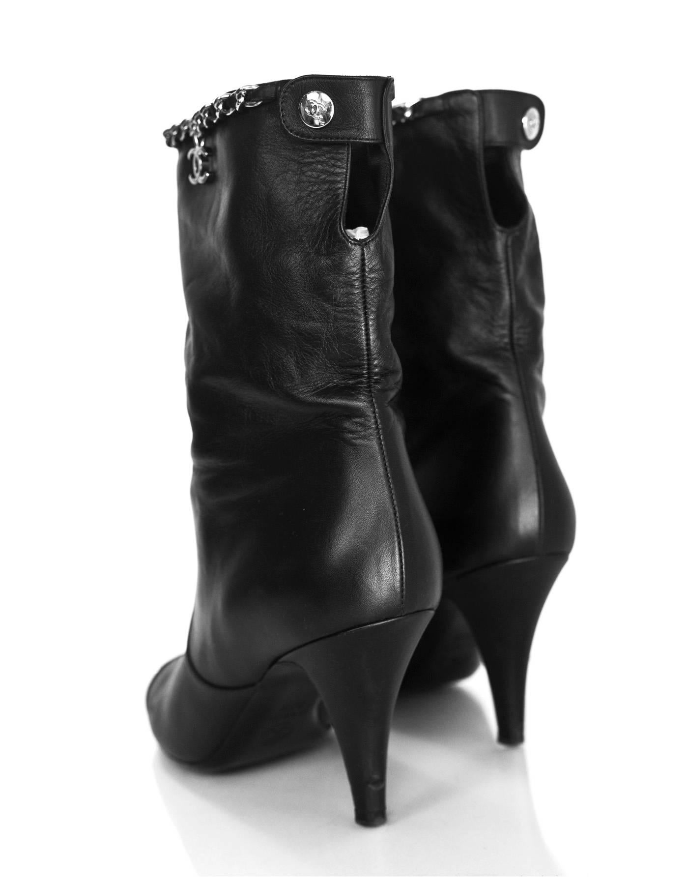 Chanel Black Leather Chain Around Short Boots sz 37.5 In Excellent Condition In New York, NY