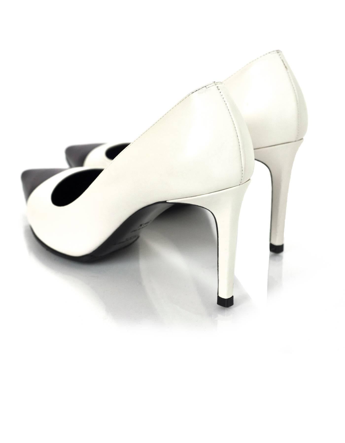 Saint Laurent White & Black Leather Pumps Sz 36.5 In Excellent Condition In New York, NY