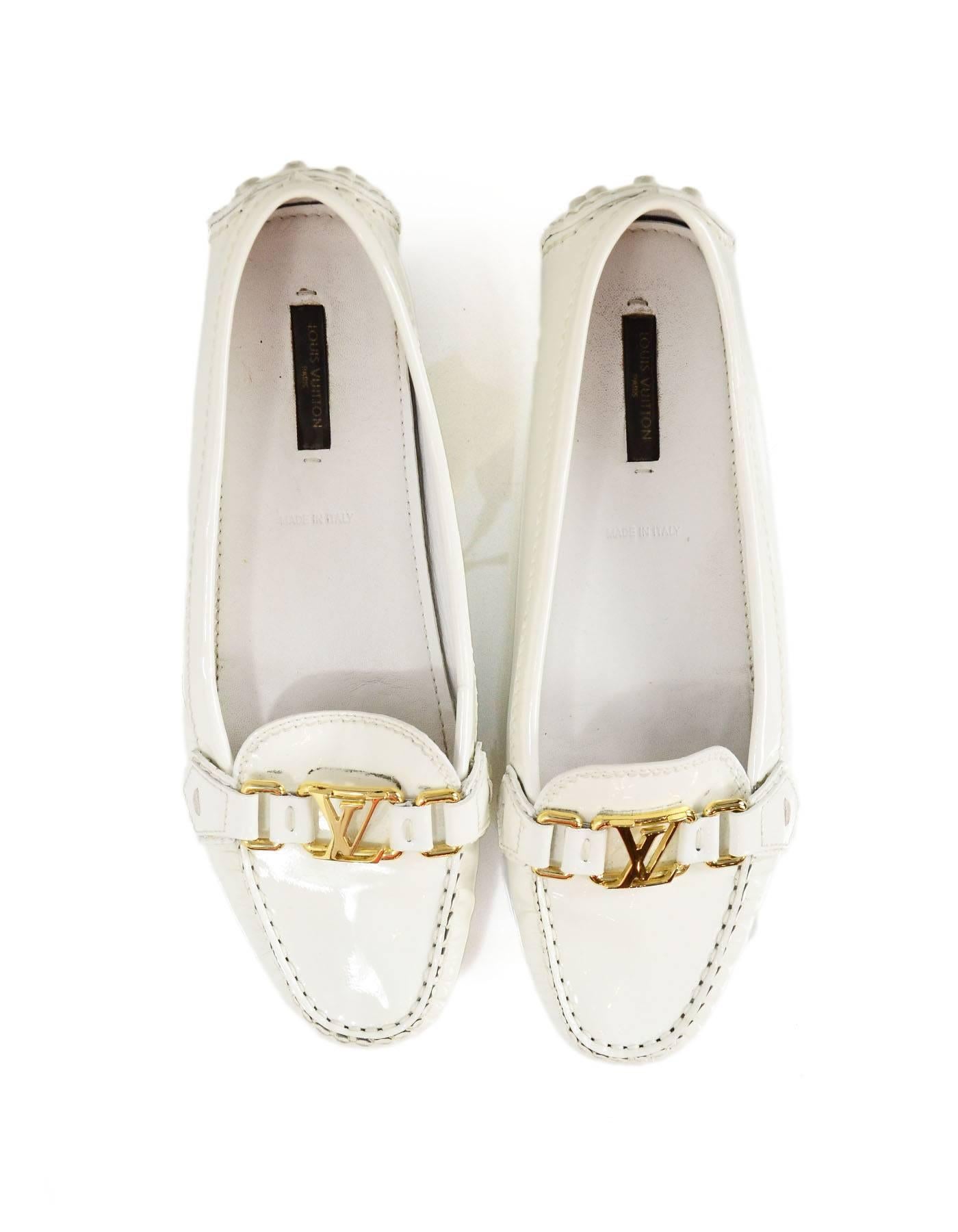 Louis Vuitton White Patent LV Driving Loafers Sz 39 with Box, DB In Excellent Condition In New York, NY
