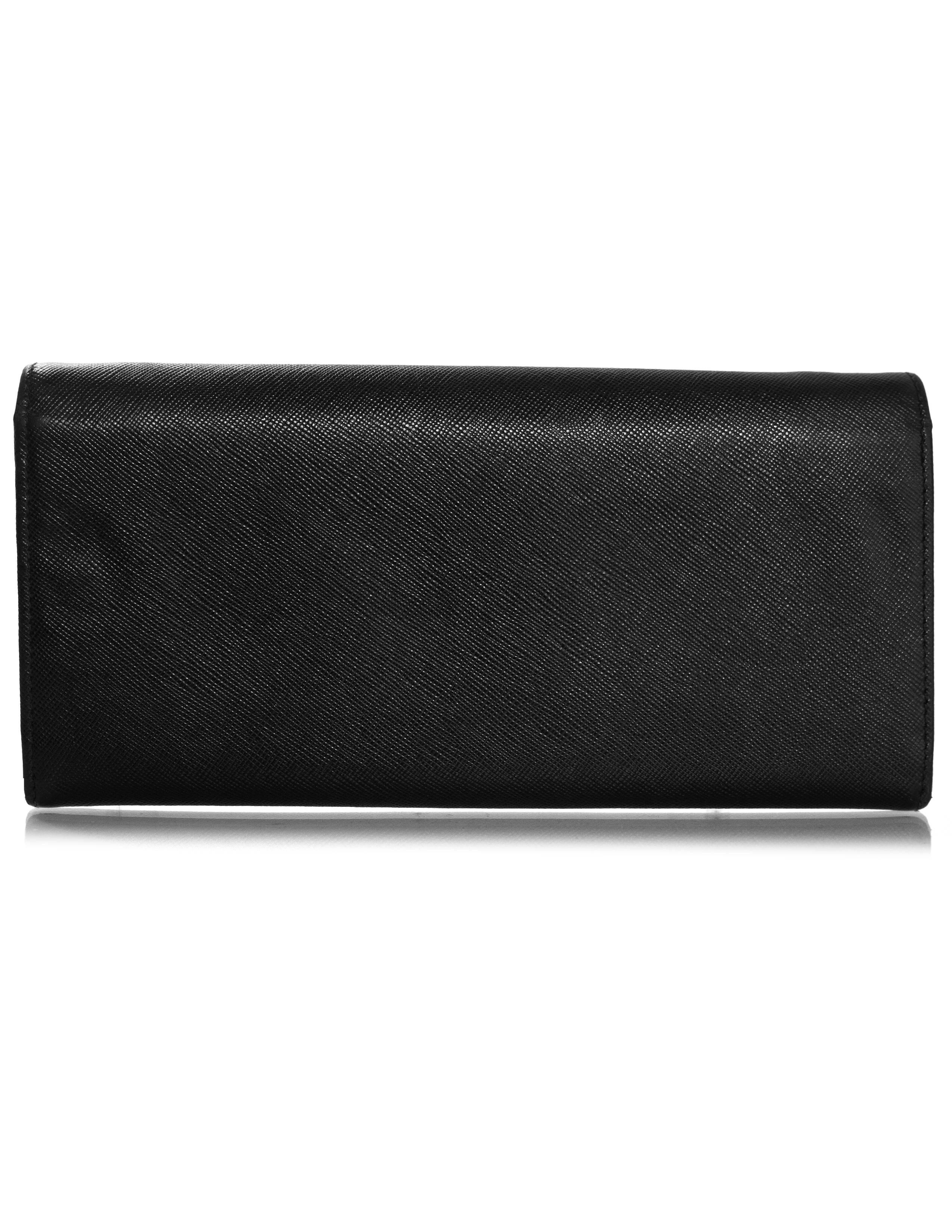 Prada Black Saffiano Chain Wallet In Good Condition In New York, NY