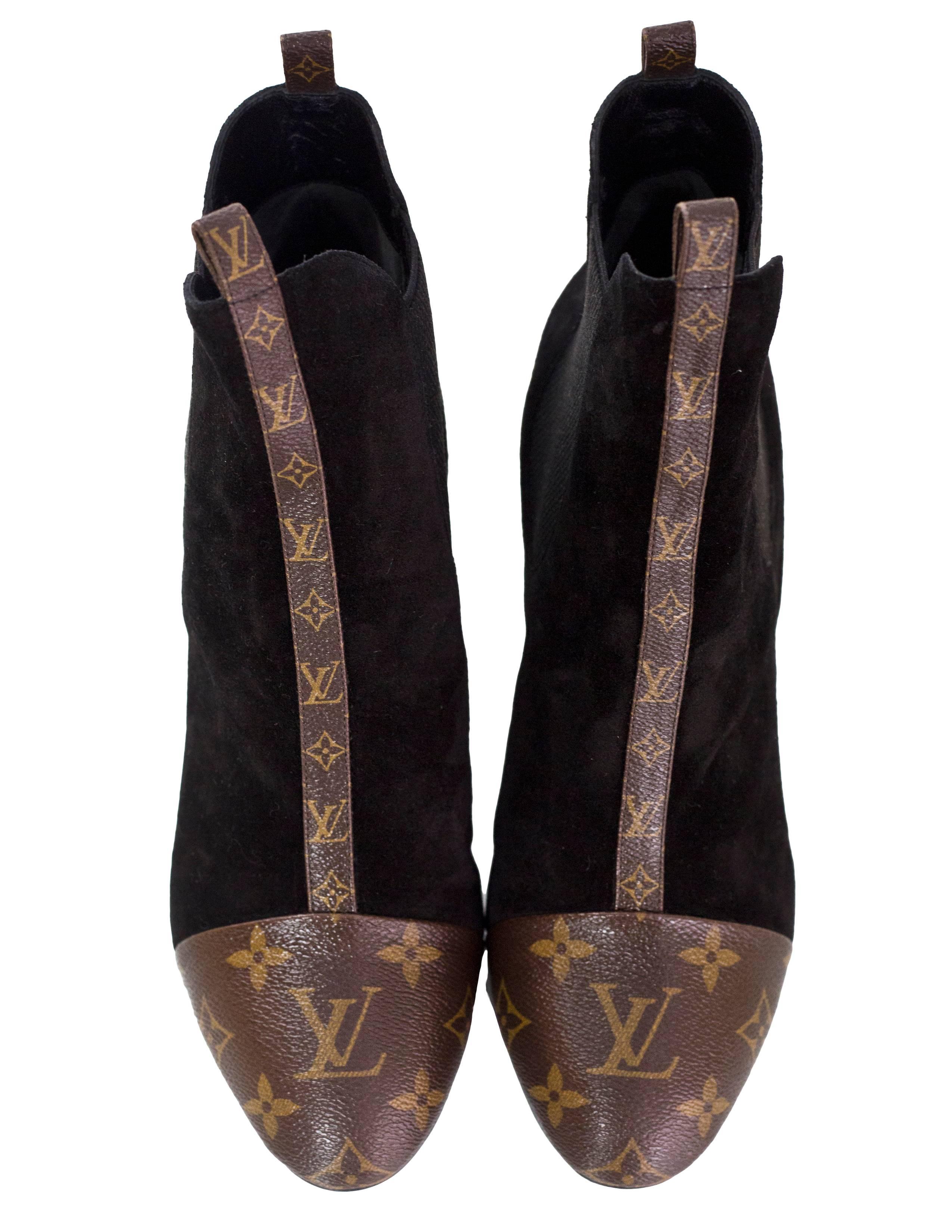 Louis Vuitton Black Suede & Monogram Revival Booties Sz 39.5 NEW In Excellent Condition In New York, NY