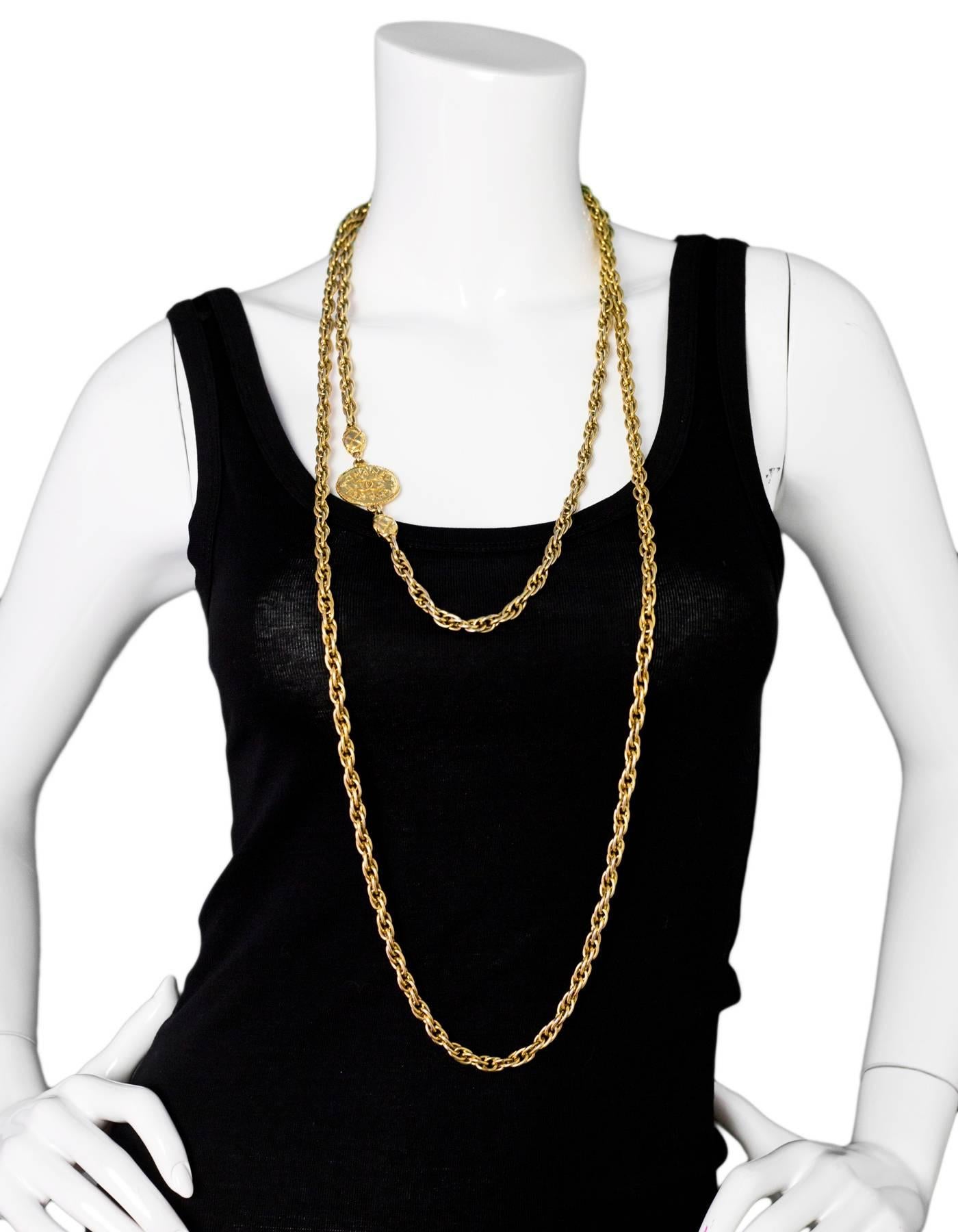 Chanel Vintage Goldtone Chainlink XL CC Necklace In Excellent Condition In New York, NY