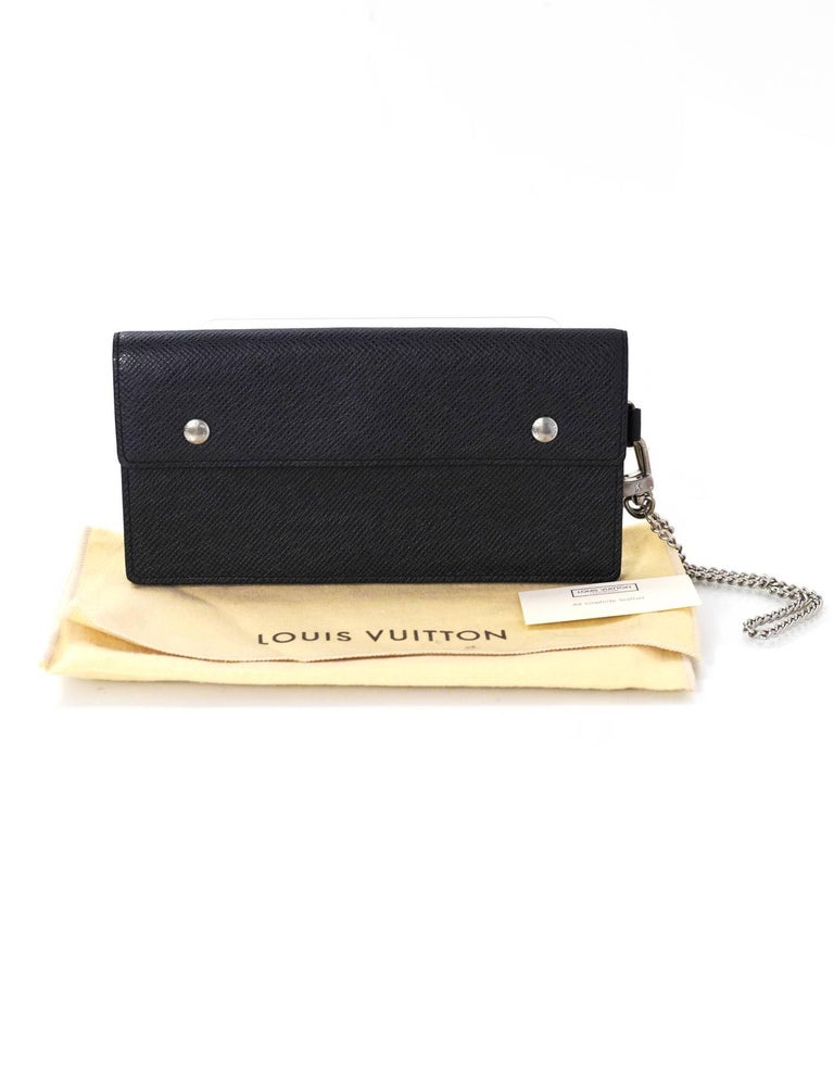 Louis Vuitton Black Taiga Leather Double Snap Chain Wallet For Sale at 1stdibs