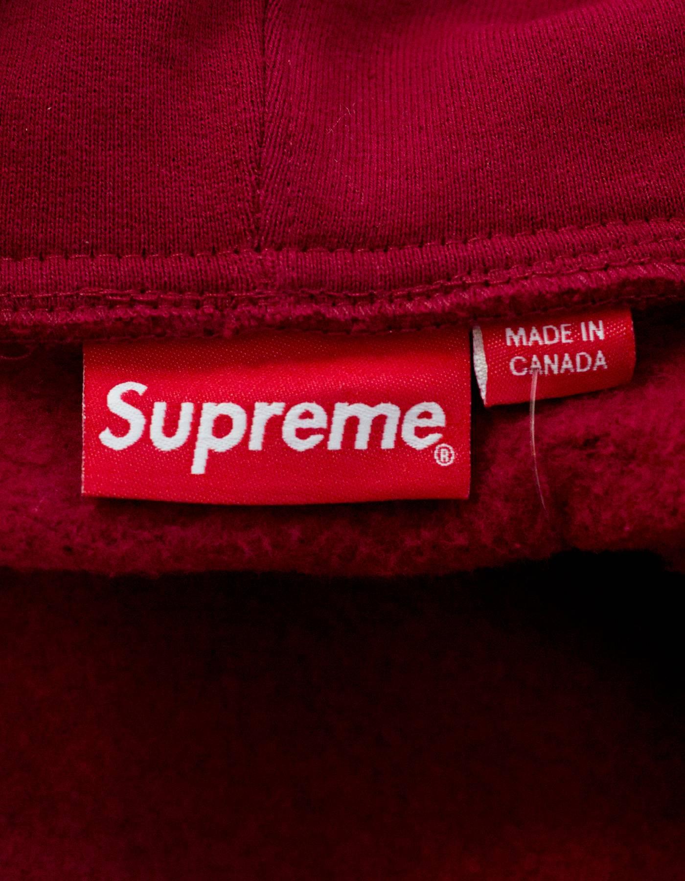 Supreme Burgundy Small Box Logo Zip Hoodie Sz M NWT In Excellent Condition In New York, NY