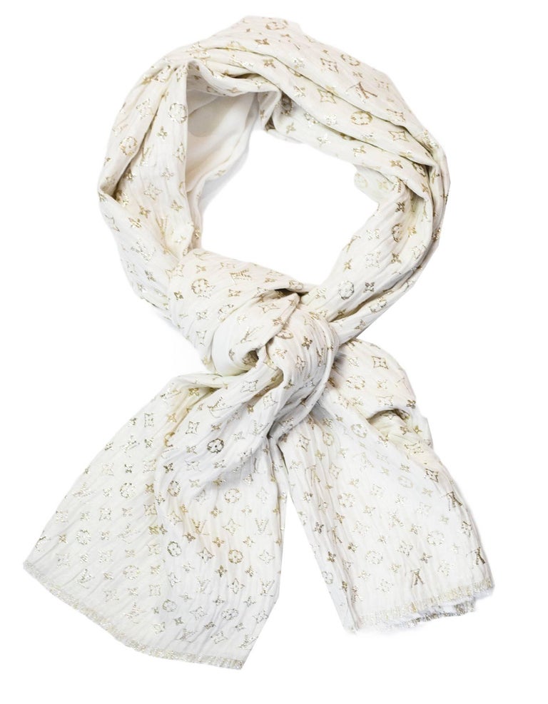 louis vuitton m74026 lurex shine monogram shawl scarf, white