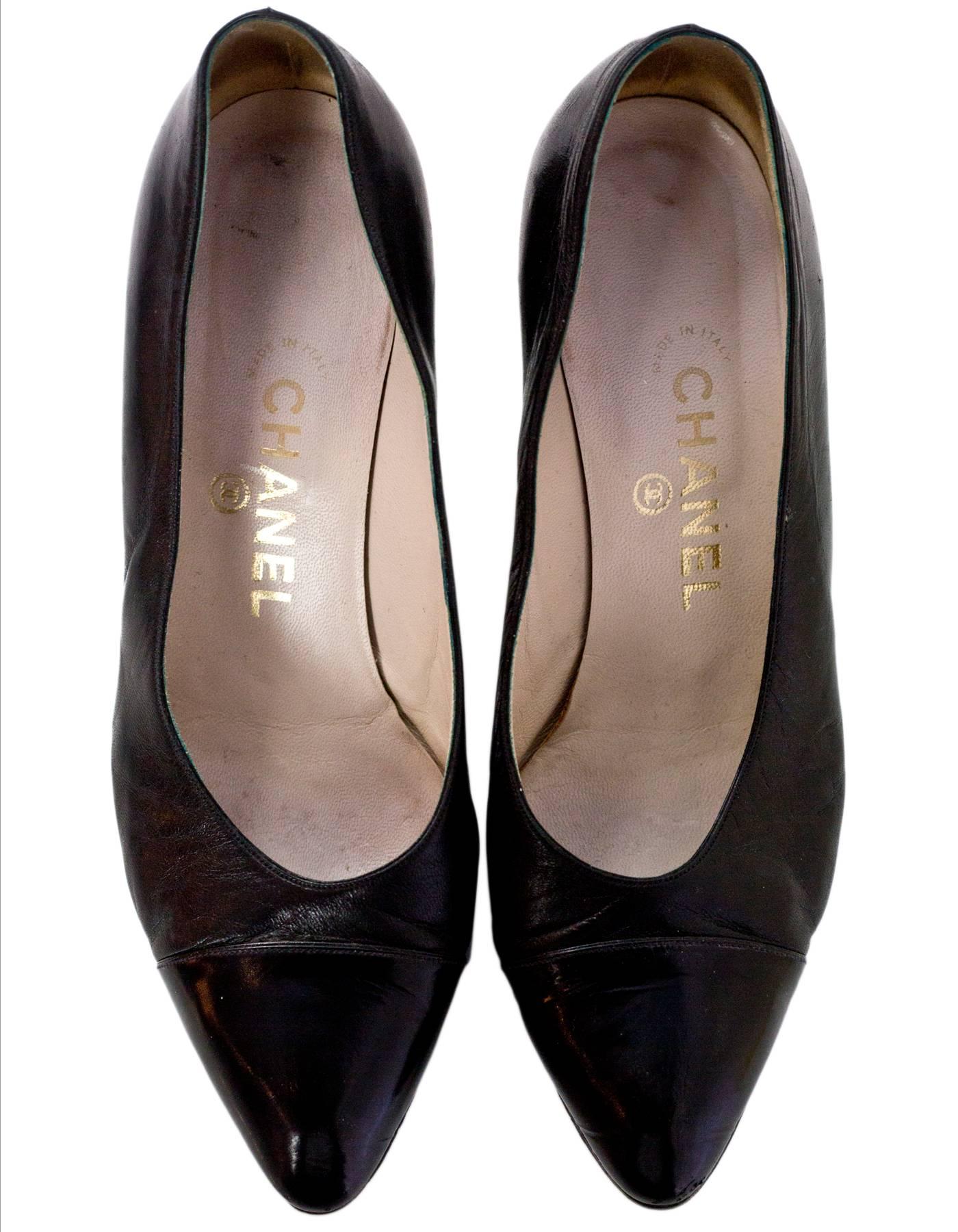 Chanel Black Leather Cap-Toe Pumps Sz 37.5 In Good Condition In New York, NY