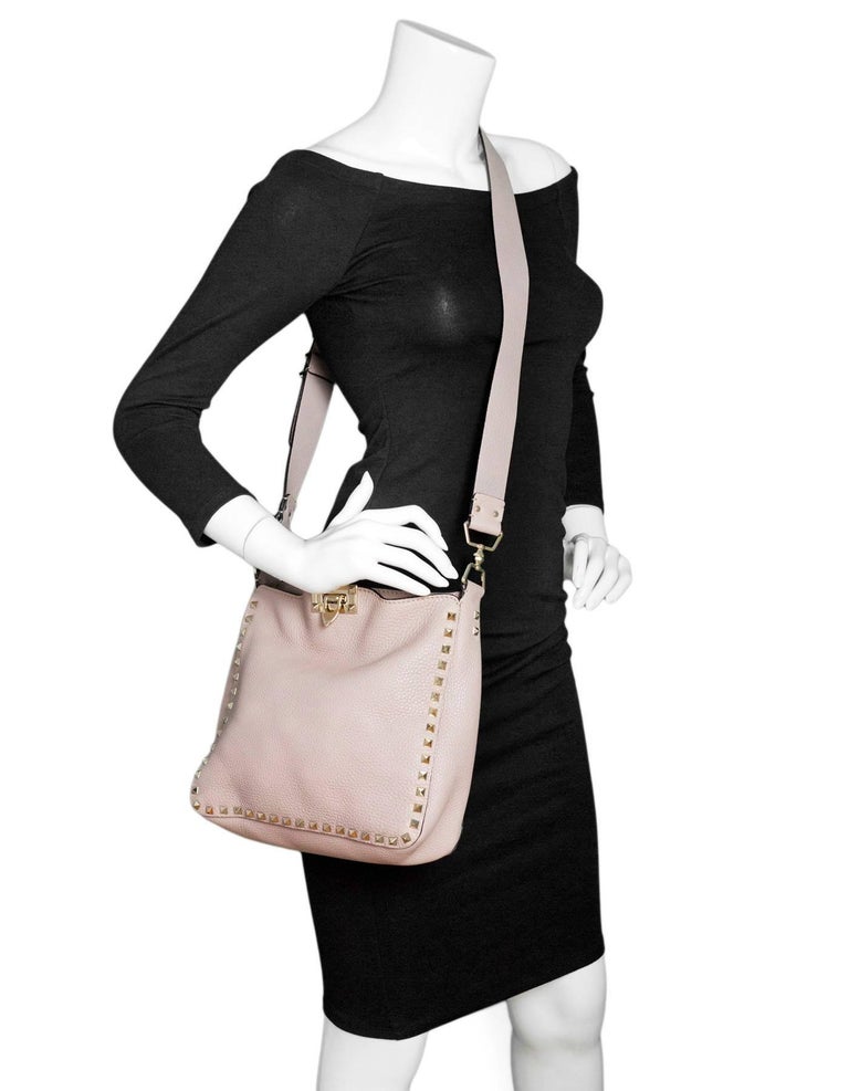 blush valentino rockstud