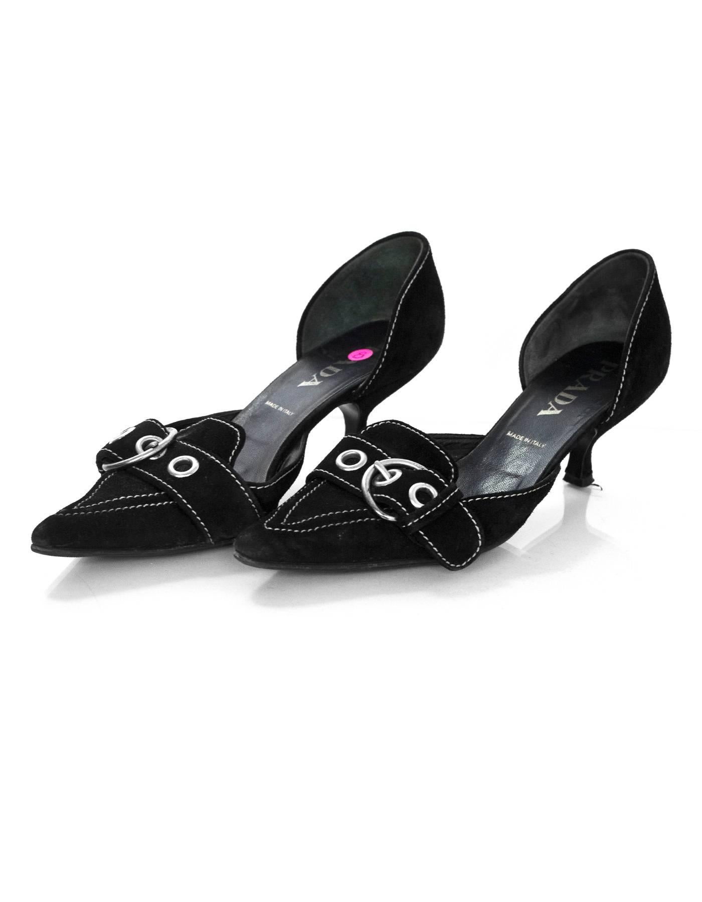 Prada Black Suede d'Osay Kitten Heels Sz 8

Made In: Italy
Color: Black
Materials: Suede
Closure/Opening: Slide on
Sole Stamp: Prada Made in Italy
Overall Condition: Very good pre-owned condition with the exception of being re-soled, wear at insoles