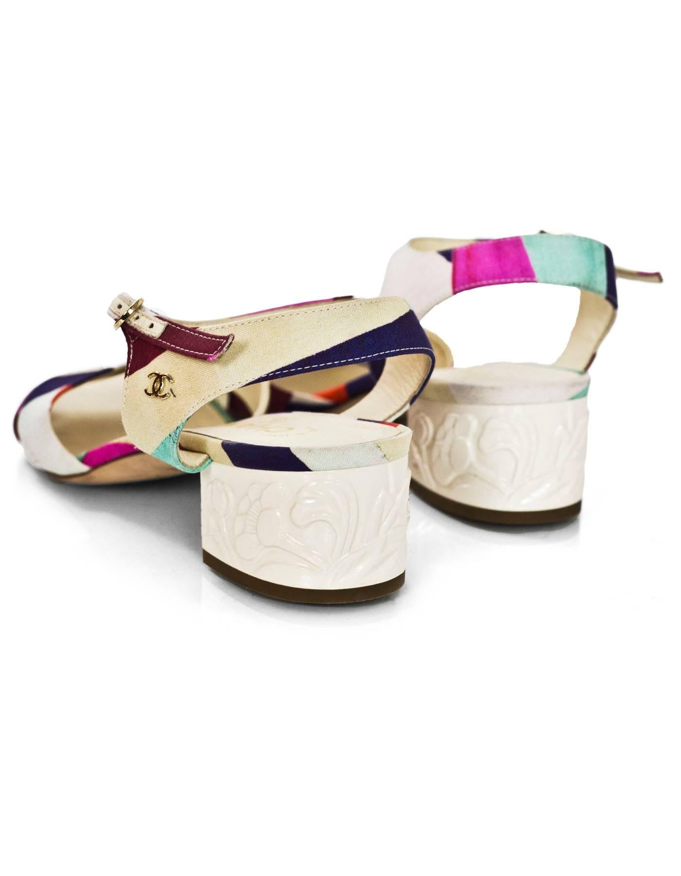 Chanel Multi-Color Canvas Sandals Sz 40 In Excellent Condition In New York, NY