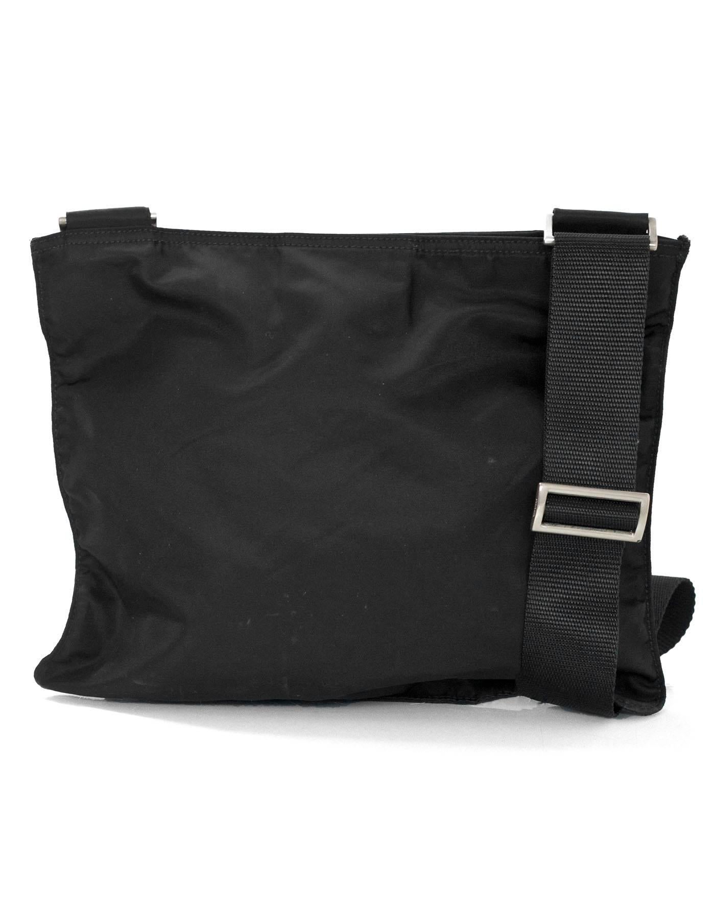 Prada Black Tessuto Nylon Messenger Crossbody Bag In Excellent Condition In New York, NY