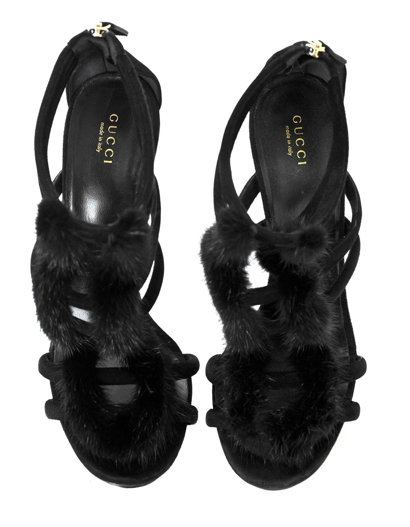 Gucci Black Suede & Mink Fur Strappy Sandals sz 40.5 In Excellent Condition In New York, NY