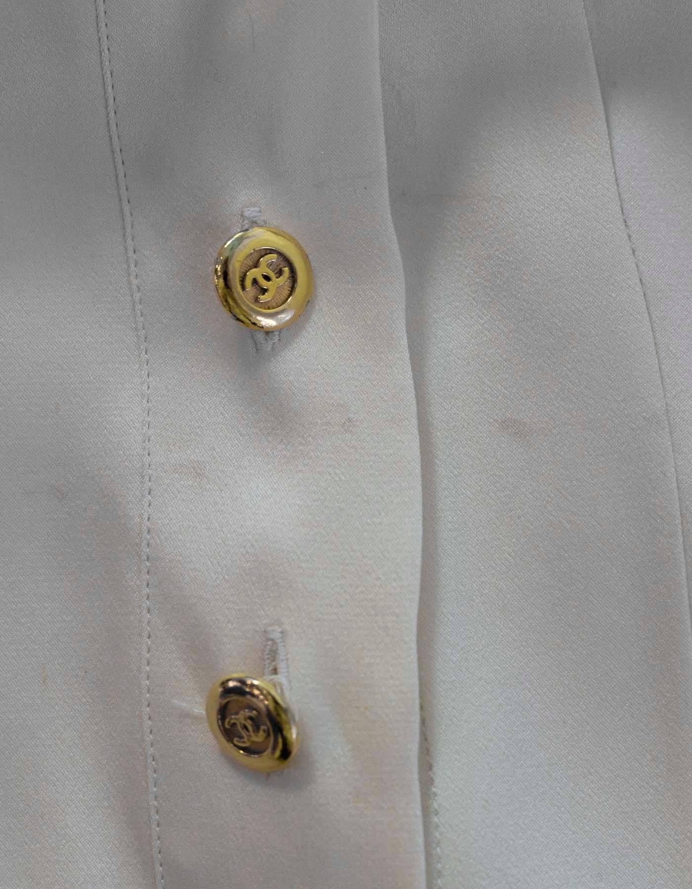 Chanel Cream Silk Pleated Button Down Top sz M In Good Condition In New York, NY