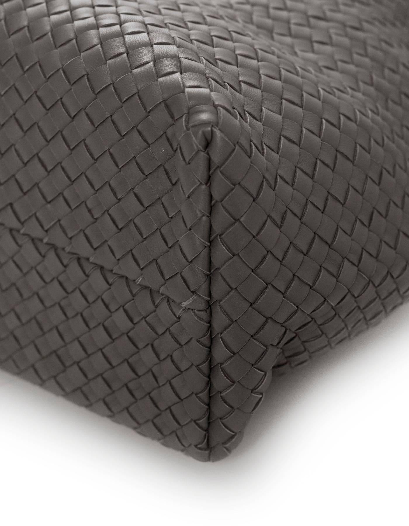 Women's Bottega Veneta Taupe Intrecciato Leather Medium Cabat Tote Bag rt. $7, 000