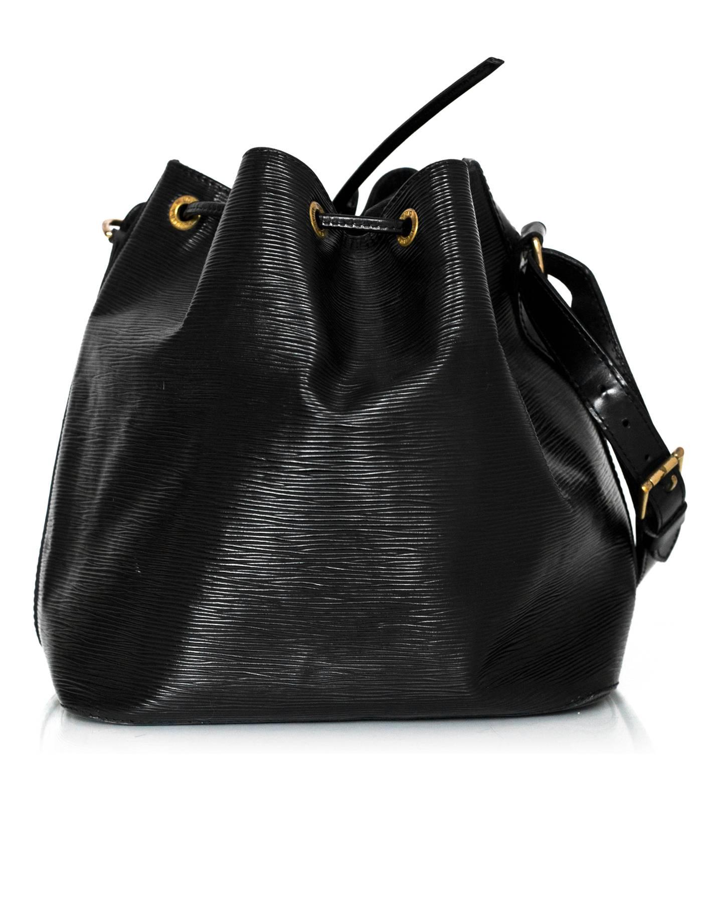 lv bucket bag black