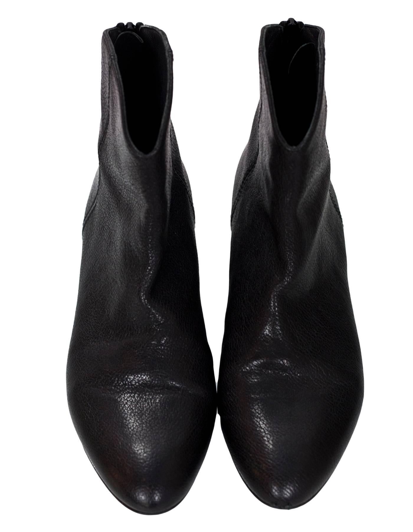 Stuart Weitzman Black Leather Ankle Boots Sz 6 In Excellent Condition In New York, NY
