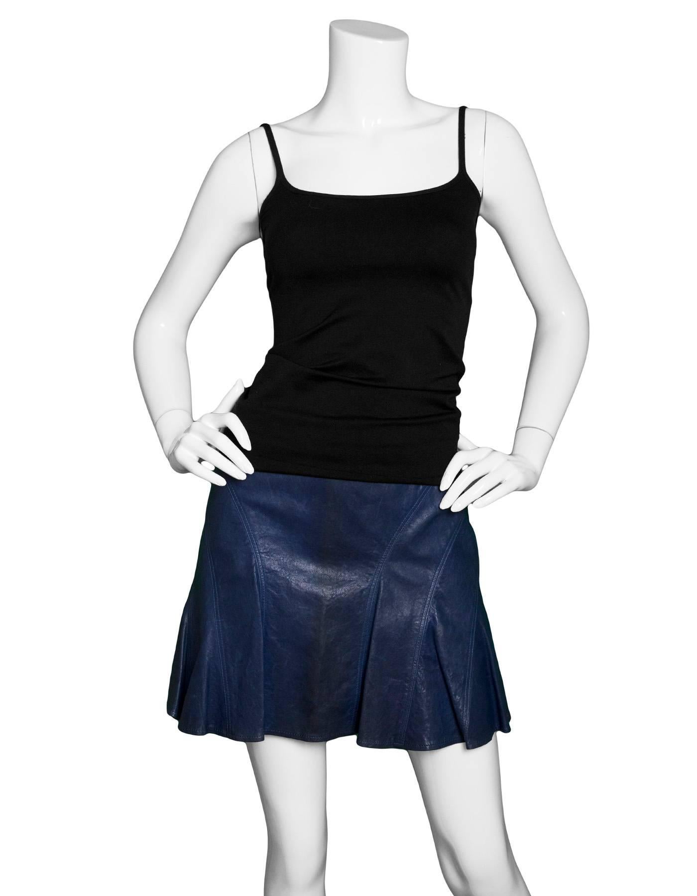 10 Crosby Derek Lam Blue Leather Flared Skirt Sz 0

Made In: China
Color: Blue
Composition: 100% lamb leather
Closure/Opening: Side zip closure
Overall Condition: Very good pre-owned condition with the exception of some discoloration and marks