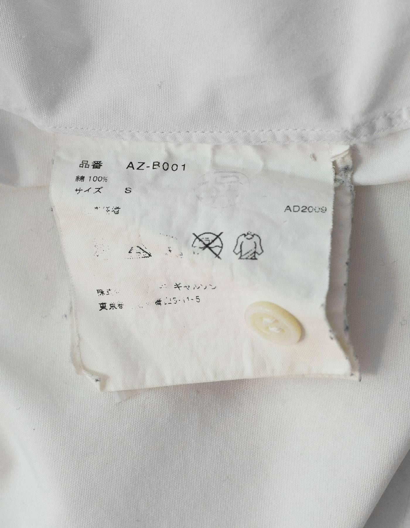 Comme Des Garcons Play White Heart Patch Shirt sz S In Excellent Condition In New York, NY