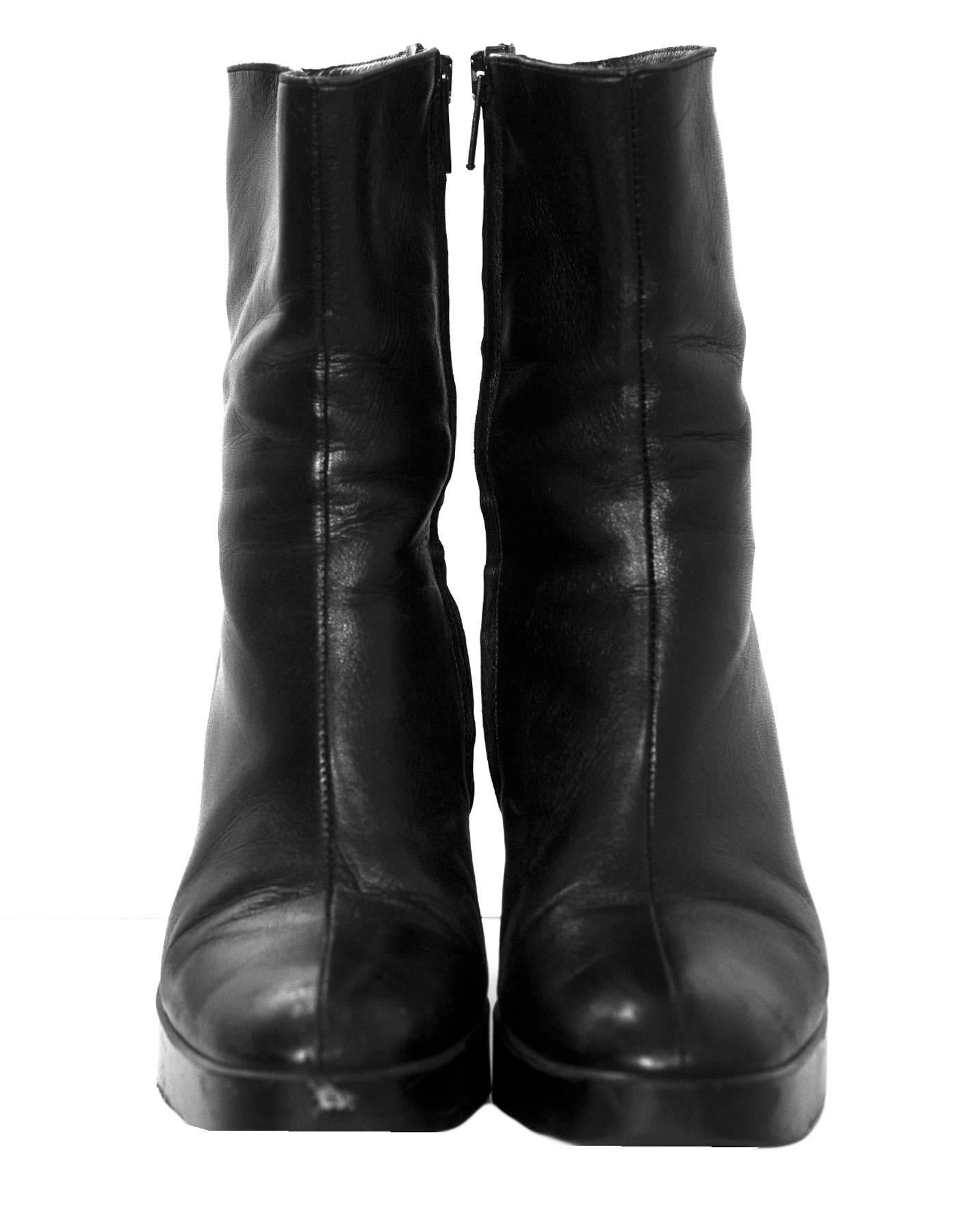 Robert Clergie Black Leather Wedge Ankle Boots Sz 6.5 with Box In Excellent Condition In New York, NY
