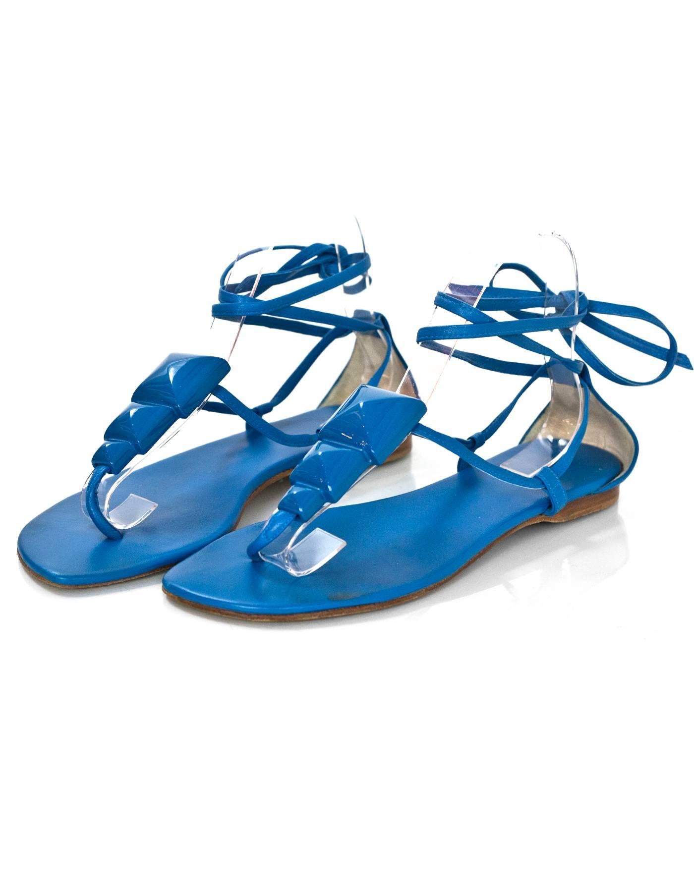Hermes Blue Leather Wrap Sandals Sz 38

Features resin decoration at vamp

Made In: Spain
Color: Blue
Materials: Leather, resin
Closure/Opening: Leather lace tie closure
Sole Stamp: Hermes 38 Semelle Cuir Made in Spain
Overall Condition: Excellent
