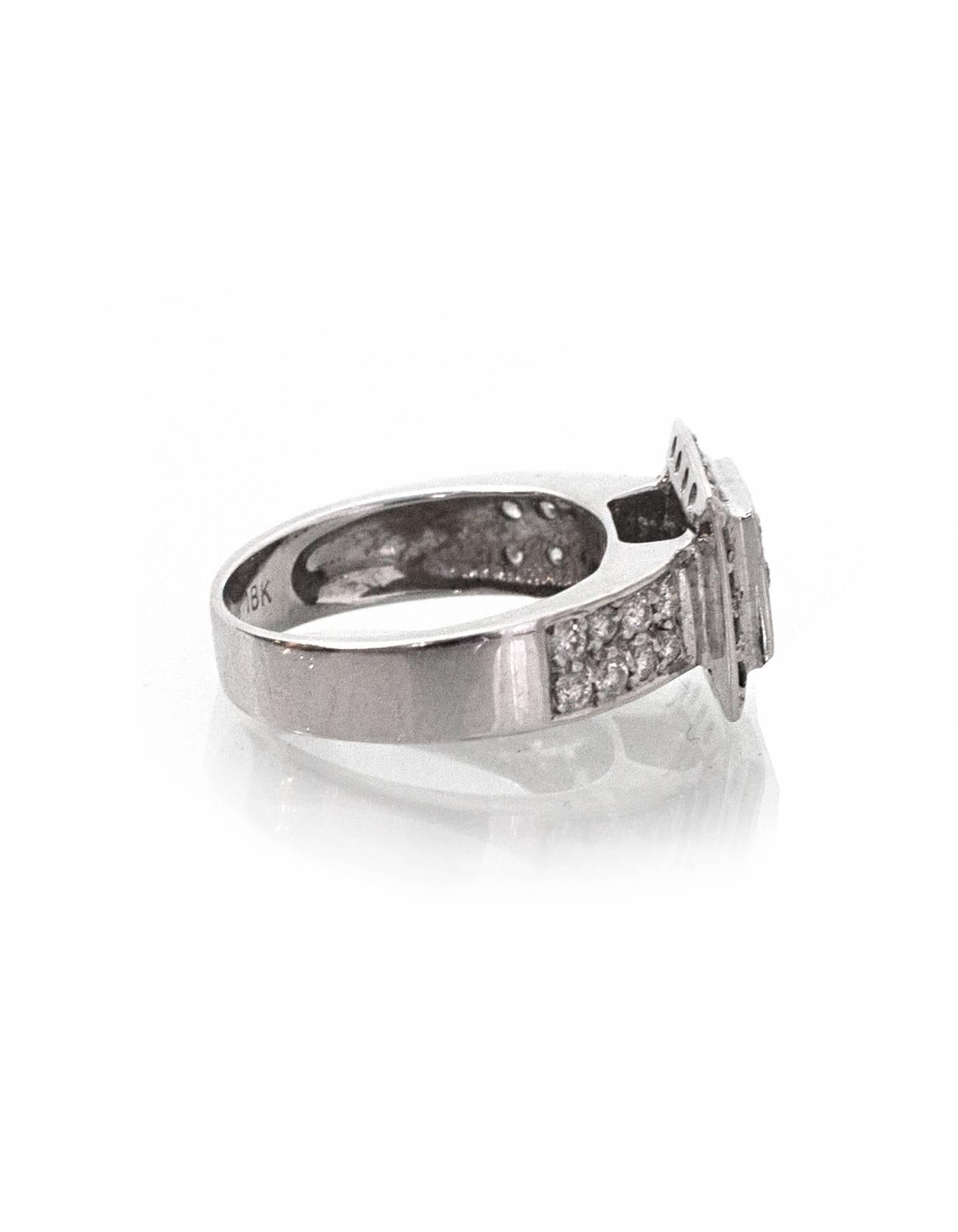 18 Karat White Gold and Pave Diamond Engagement Ring In Excellent Condition In New York, NY