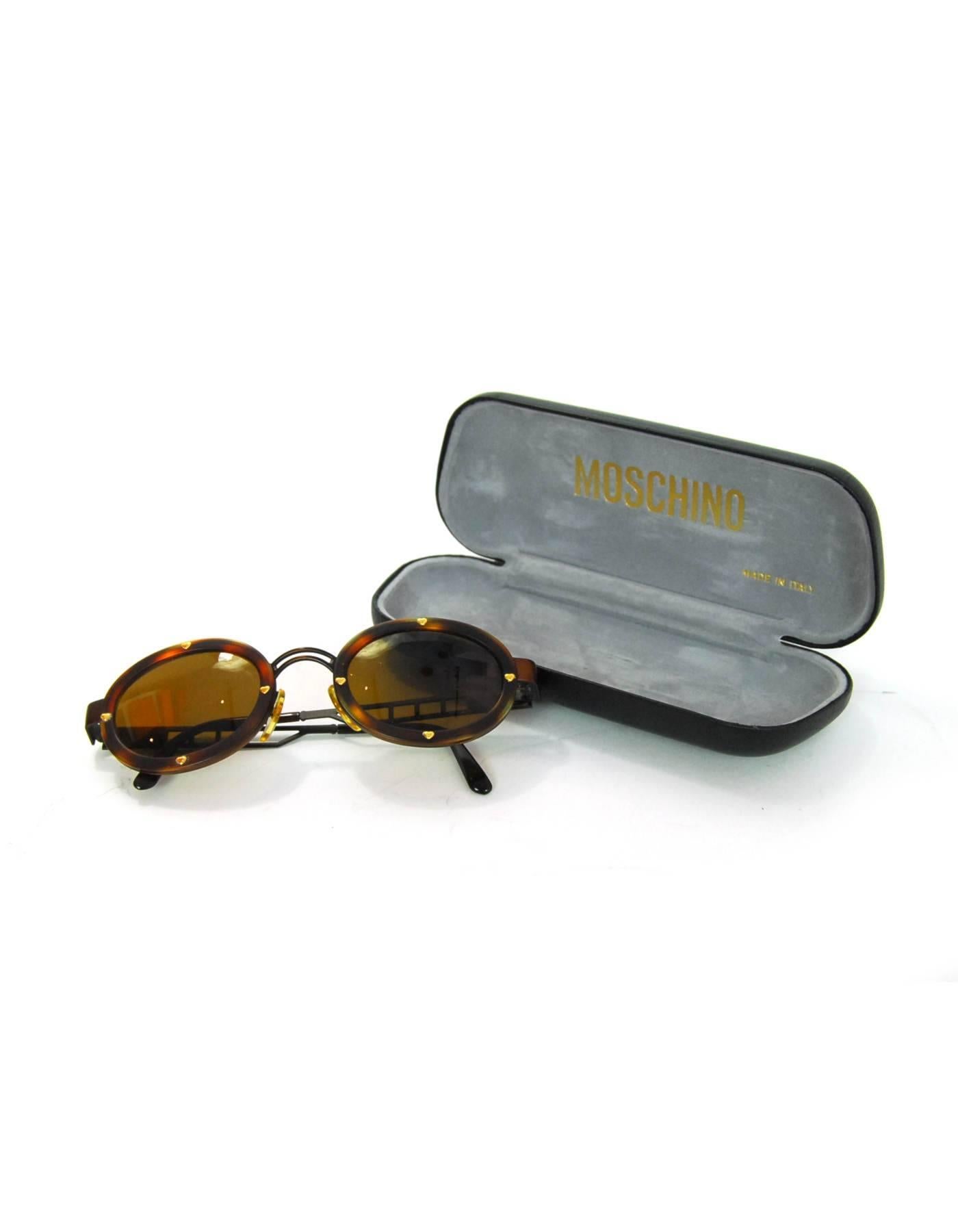 Moschino Vintage Brown Heart Studded Round Sunglasses with Case  In Excellent Condition In New York, NY