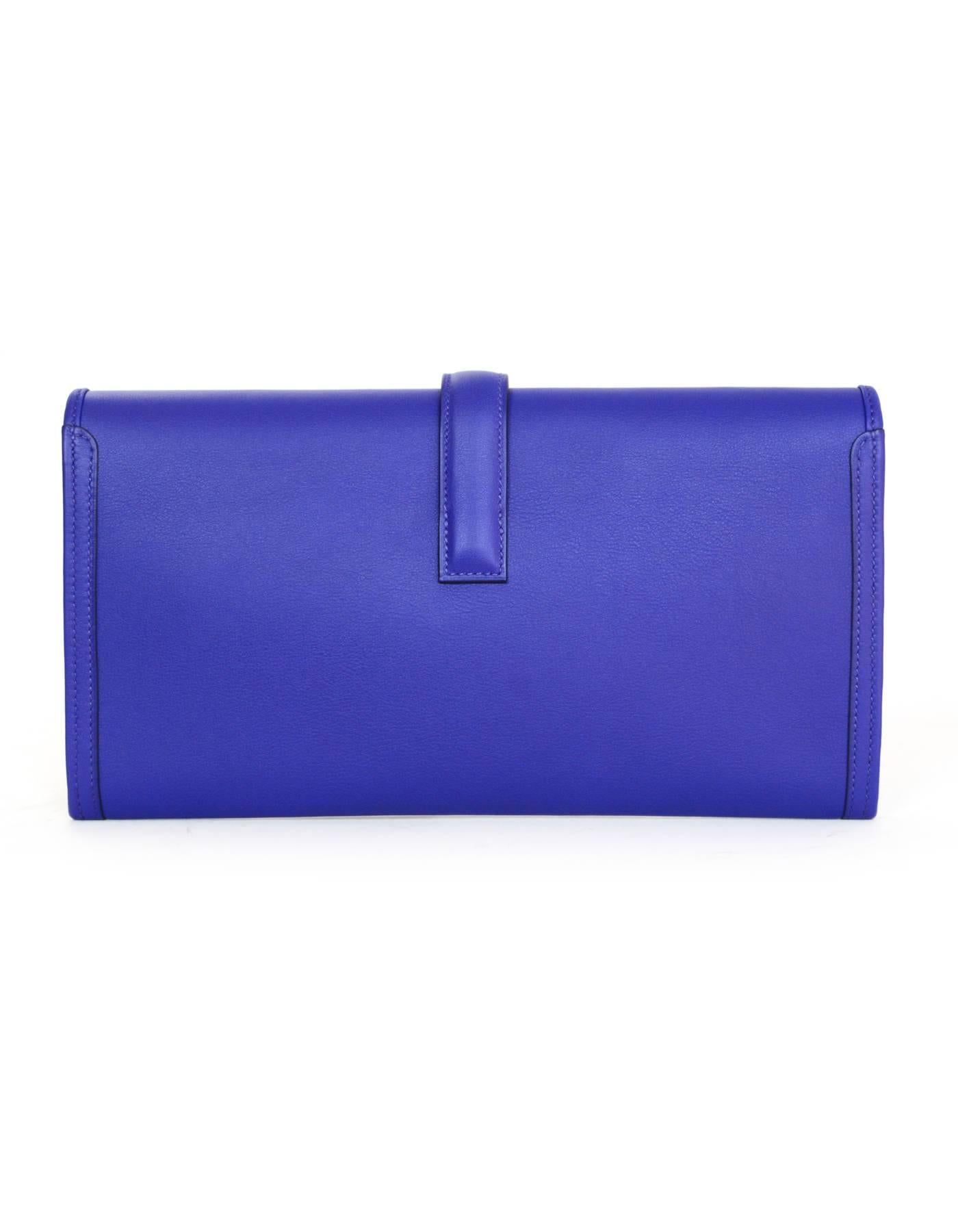 Hermes 2017 Blue Bleu Electrique Swift Leather Jige Elan 29 H Clutch Bag In Excellent Condition In New York, NY