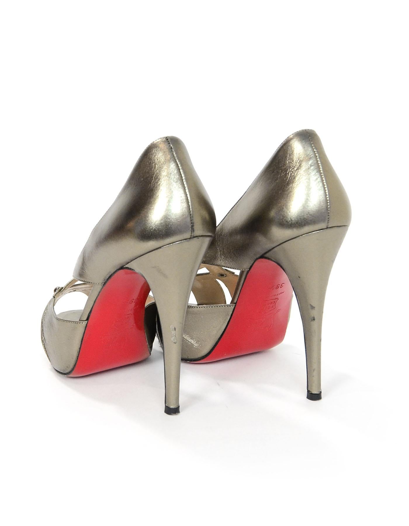 Christian Louboutin Pewter Scissor Girl 120 Pumps Sz 39.5 with Box, DB In Good Condition In New York, NY