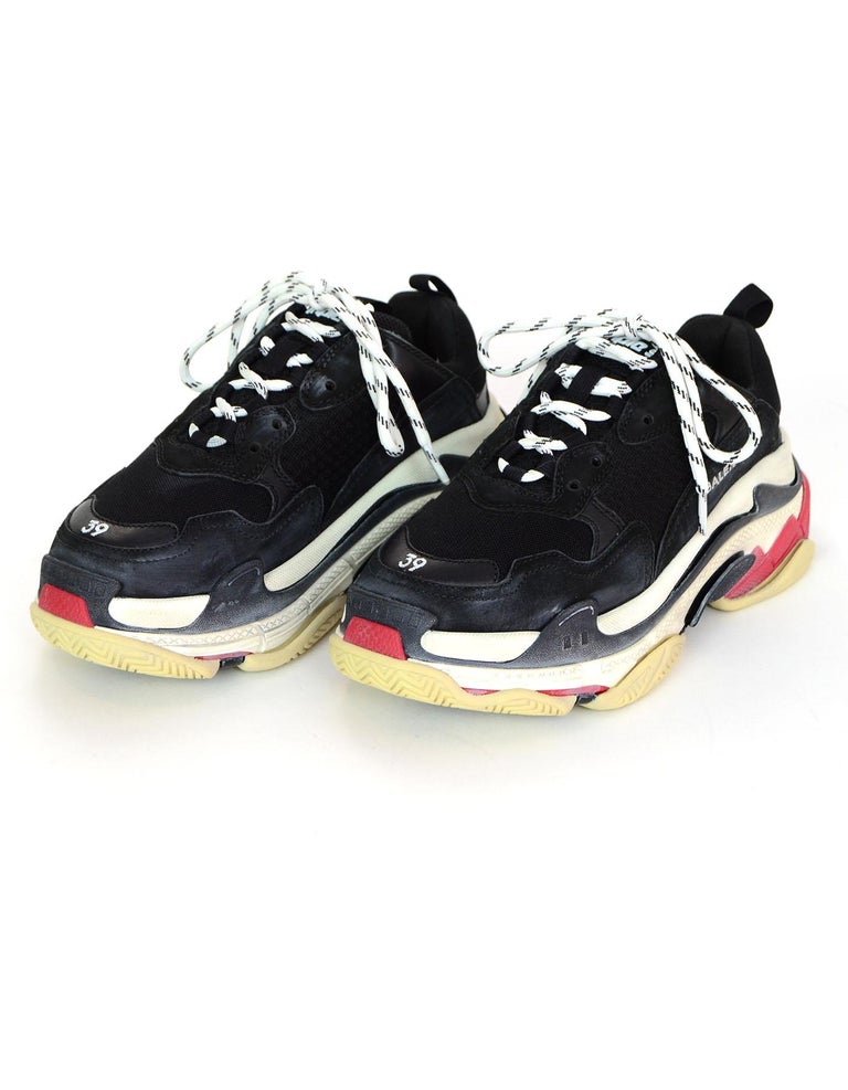balenciaga black red triple s