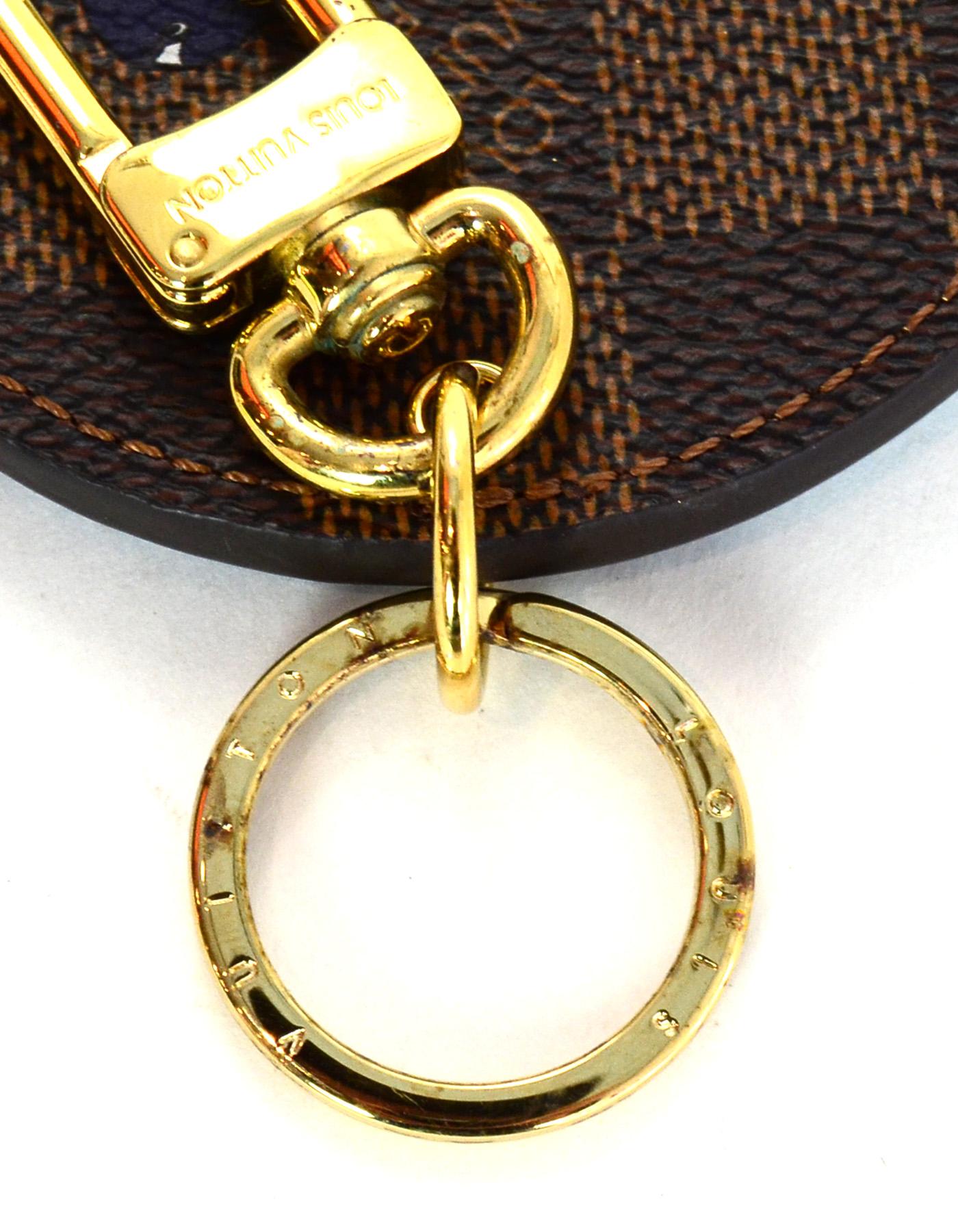 Louis Vuitton '17 Christmas Damier Illustre Manchot Penguins Bag Charm Key Ring In Excellent Condition In New York, NY