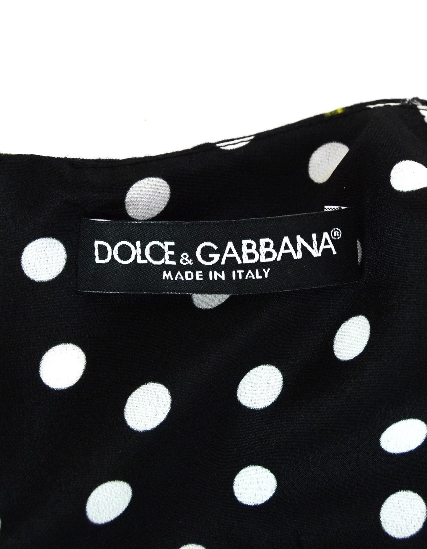 Dolce & Gabbana Red/Black Carnation Floral Brocade Print  Shift Dress sz 40 In Excellent Condition In New York, NY