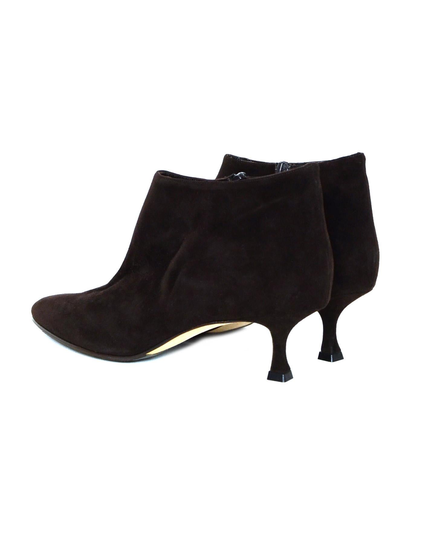 Manolo Blahnik Brown Suede Heeled Ankle Booties Sz 39.5 In New Condition In New York, NY