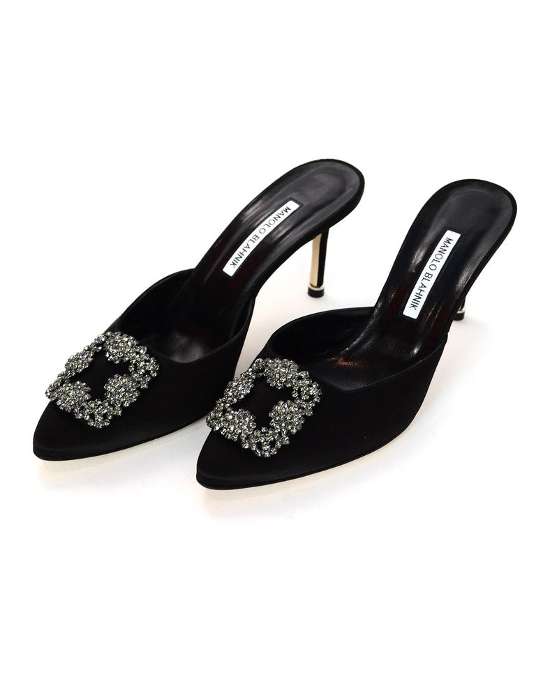 manolo blahnik hangisi satin mule flat