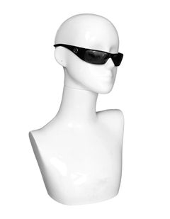 Gucci Vintage '90s Black Logo Square Sunglasses w. Case