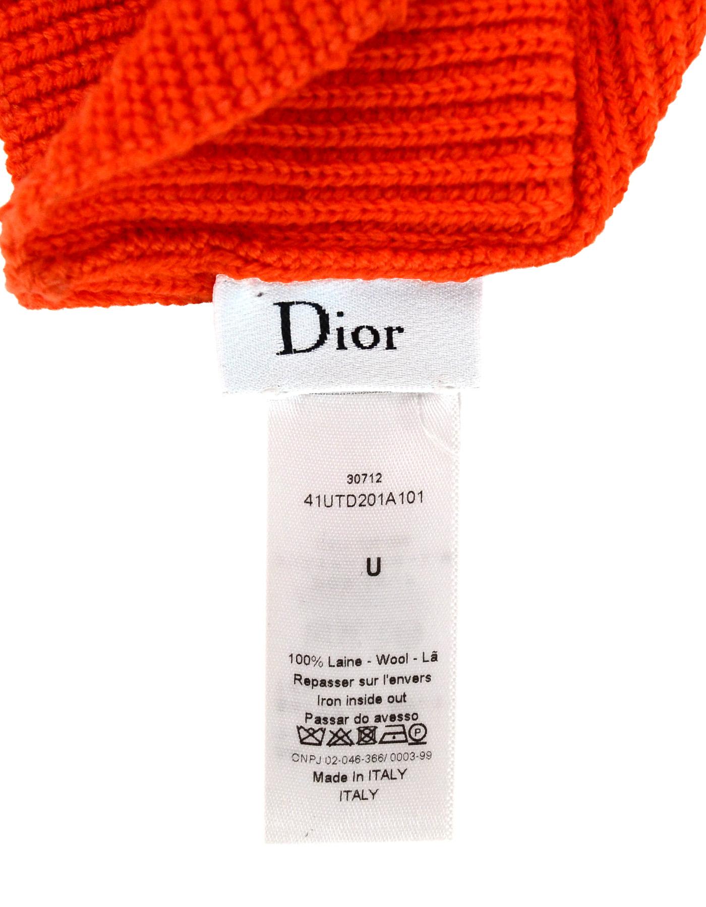Christian Dior 2018 Unisex Bright Neon Orange Wool Neck Warmer NWT rt. $450 In Excellent Condition In New York, NY