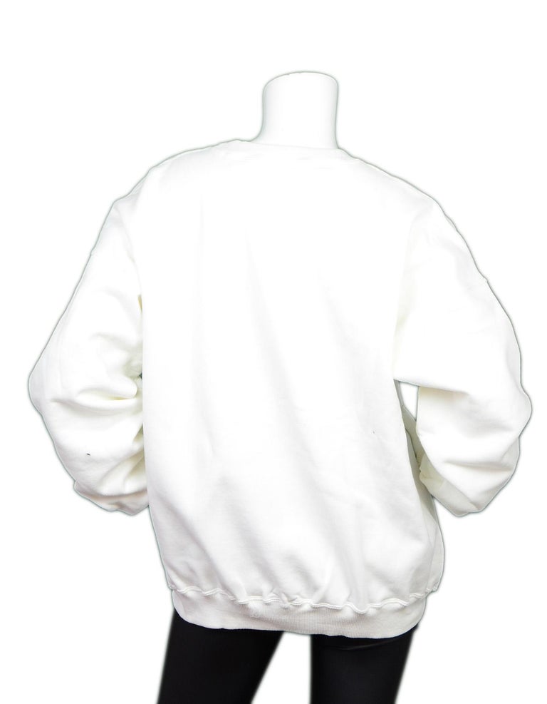 chanel logolu sweatshirt