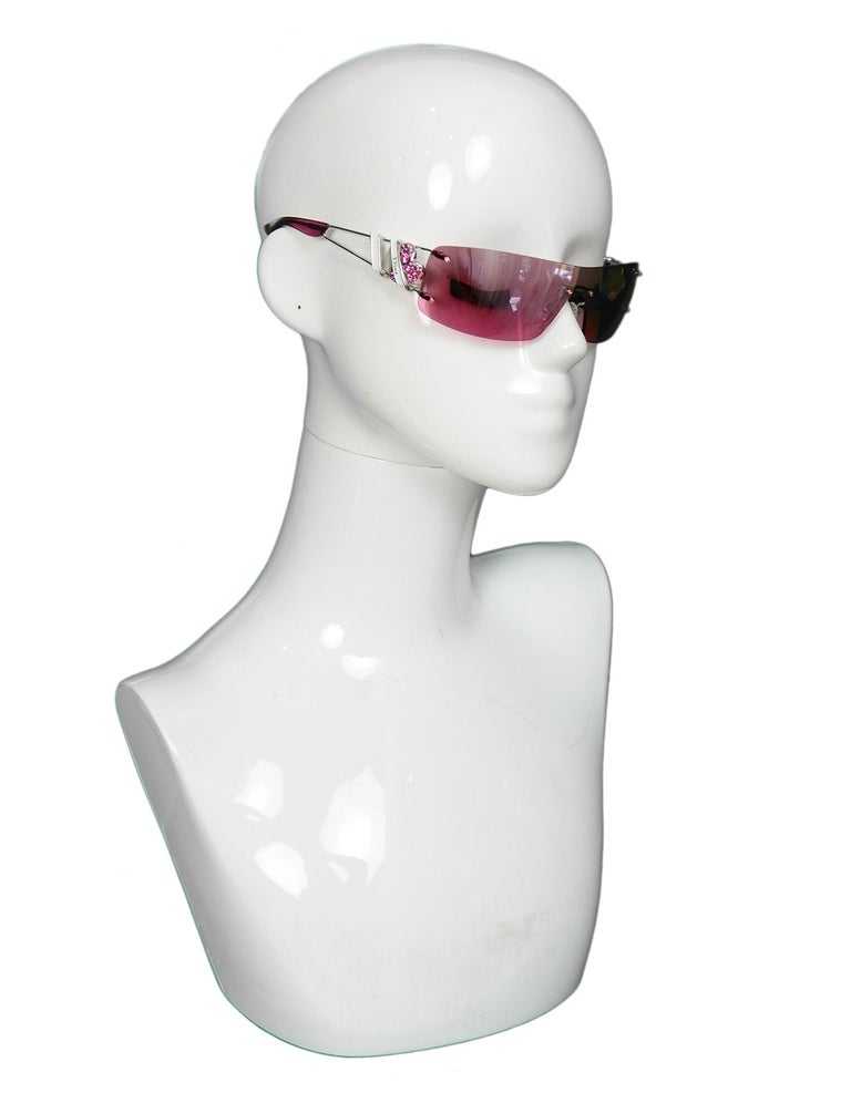 Dior Pink Heart Core Rimless Shield Sunglasses W/ Rhinestone Logo Arm at  1stDibs | dior pink shield sunglasses, dior heart sunglasses, dior heart  glasses
