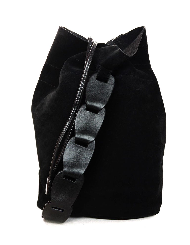 Gucci Black Suede Bucket Bag w/ Leather Strap For Sale at 1stdibs