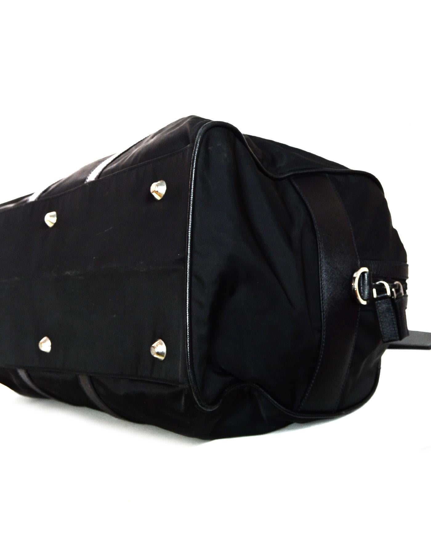 Prada Unisex Black Tessuto Nylon/Saffiano Leather V20S Duffle Bag W/ Luggage Tag In Good Condition In New York, NY