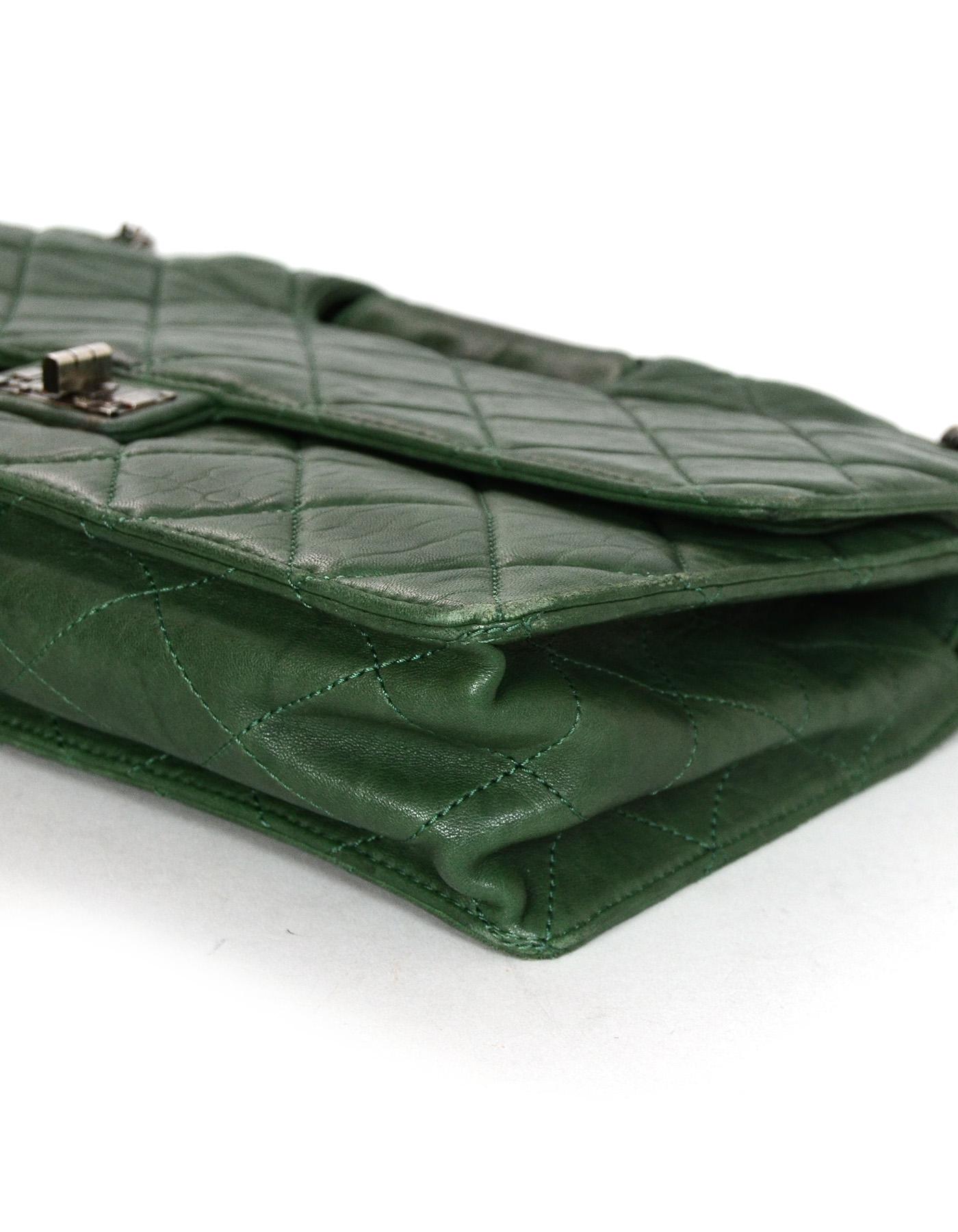 Women's Chanel Green Calf Leather Quilted Paris-Byzance Take Away 2.55 Reissue Flap Bag 