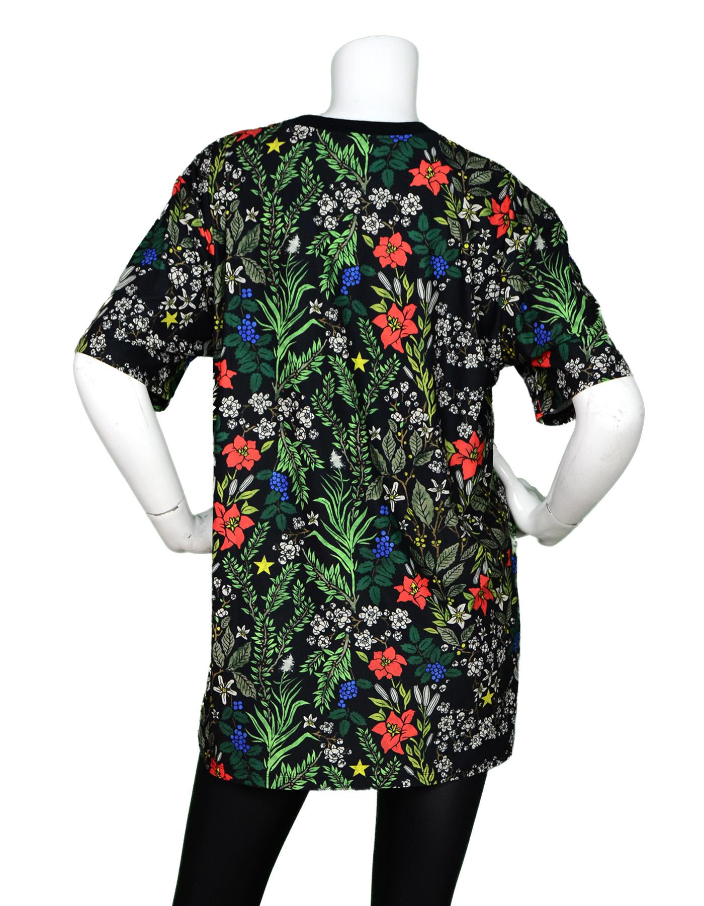 nikelab collection men's short-sleeve floral top